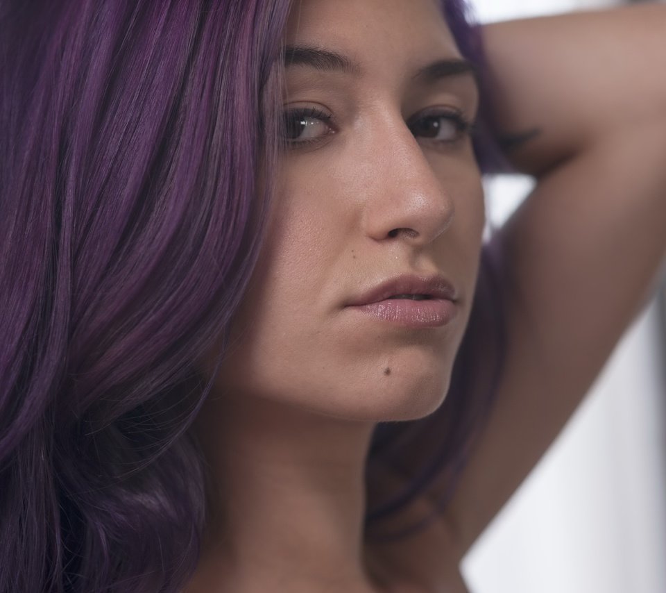 Обои девушка, модель, moon, фиолетовые волосы, girl, model, purple hair разрешение 4256x2832 Загрузить