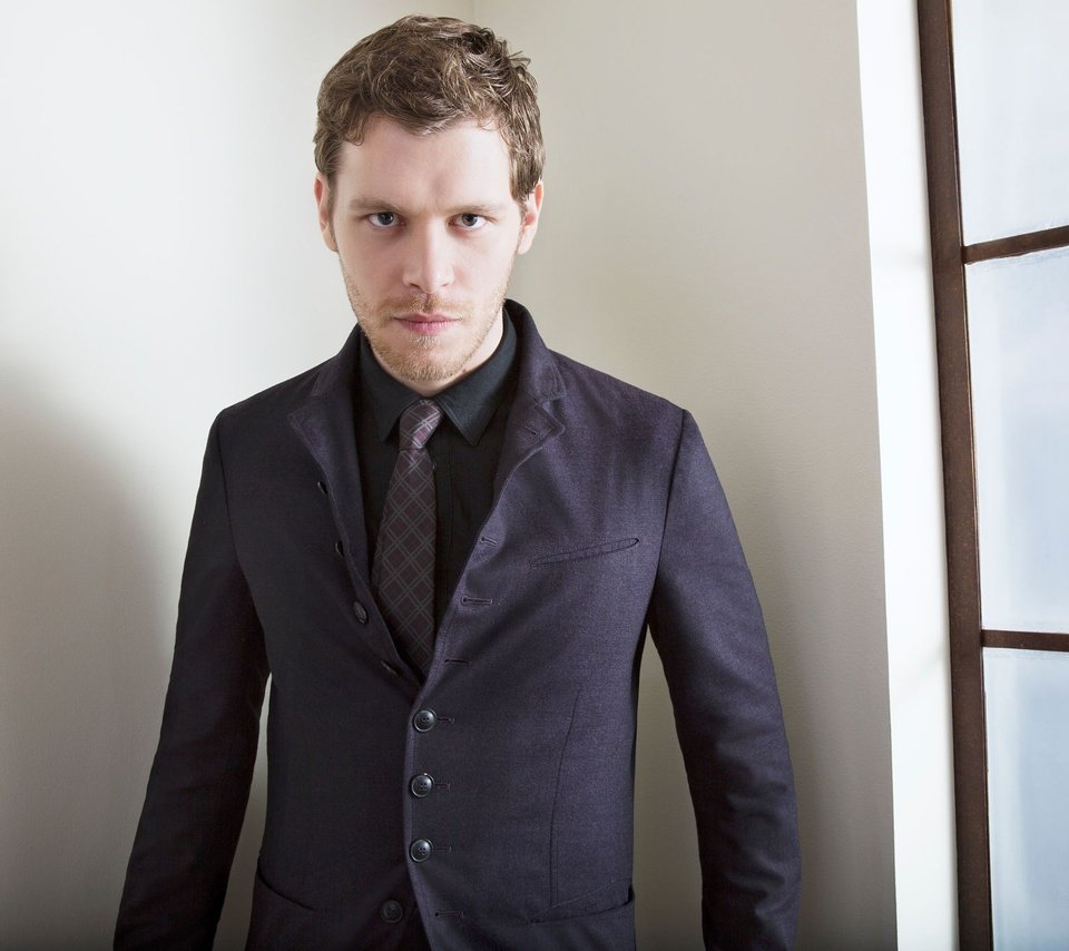 Обои актёр, джозеф морган, tv guide, actor, joseph morgan разрешение 2048x1365 Загрузить