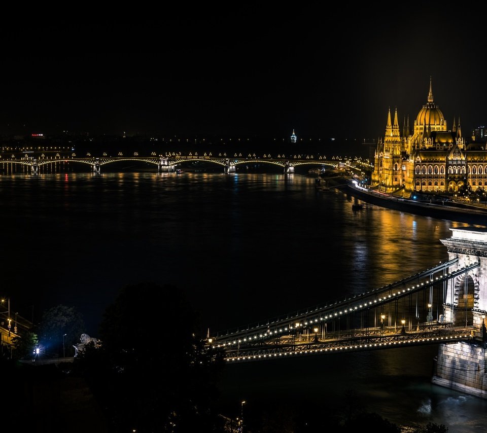 Обои венгрия, будапешт, цепной мост, река дунай, hungary, budapest, chain bridge, the danube river разрешение 2048x1152 Загрузить