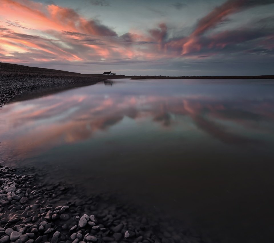 Обои небо, облака, камни, берег, закат, море, the sky, clouds, stones, shore, sunset, sea разрешение 5929x3953 Загрузить