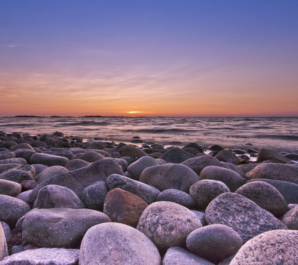 Обои небо, камни, закат, море, побережье, финляндия, the sky, stones, sunset, sea, coast, finland разрешение 2048x1152 Загрузить