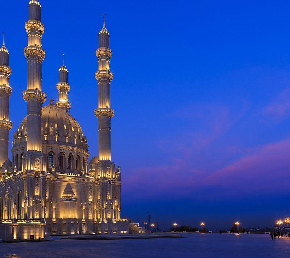 Обои ночь, огни, мечеть, азербайджан, баку, мечеть гейдара, night, lights, mosque, azerbaijan, baku разрешение 2560x1440 Загрузить