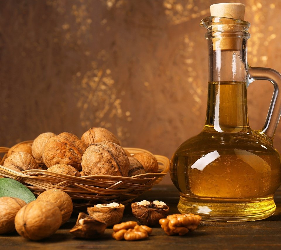 Обои орехи, масло, натюрморт, грецкий орех, nuts, oil, still life, walnut разрешение 2560x1600 Загрузить