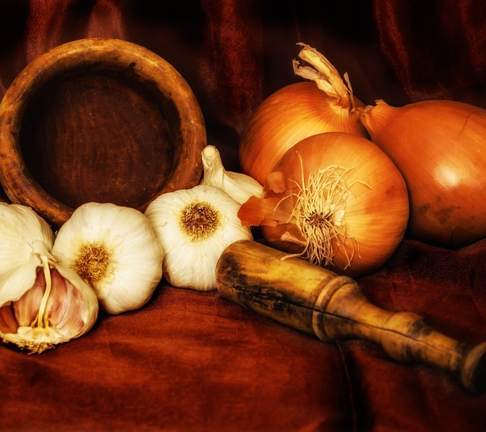 Обои стиль, лук, овощи, натюрморт, чеснок, специи, style, bow, vegetables, still life, garlic, spices разрешение 2048x1365 Загрузить