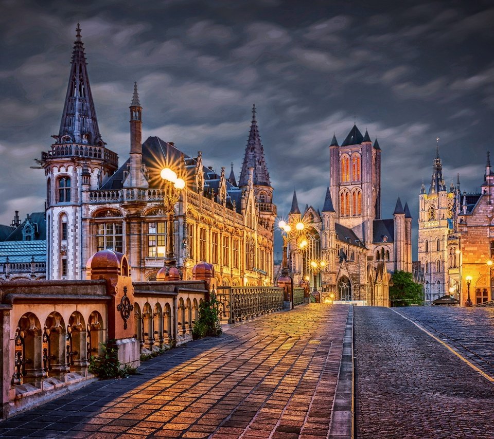 Обои ночь, огни, здания, мостовая, бельгия, гент, night, lights, building, bridge, belgium, ghent разрешение 2048x1342 Загрузить