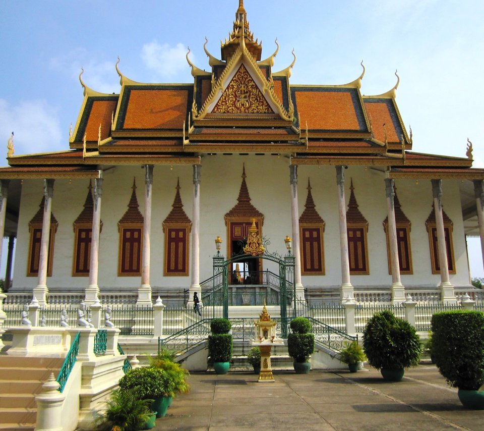 Обои храм, дворец, камбоджа, пномпень, temple, palace, cambodia, phnom penh разрешение 4000x3000 Загрузить