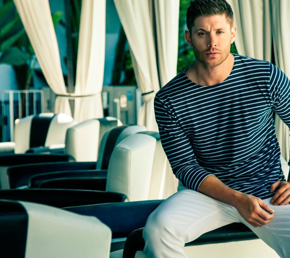 Обои поза, взгляд, актёр, лицо, мужчина, дженсен эклз, pose, look, actor, face, male, jensen ackles разрешение 1920x1200 Загрузить