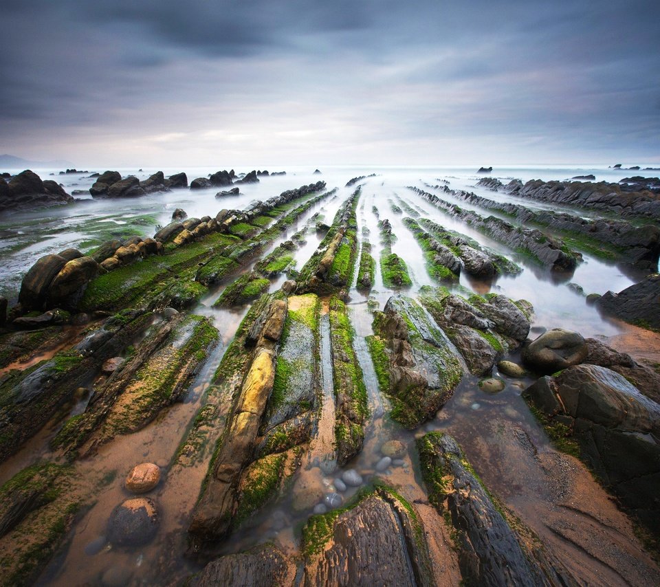 Обои вода, природа, камни, побережье, мох, испания, бискайский залив, баррика, water, nature, stones, coast, moss, spain, the bay of biscay, barrika разрешение 2048x1365 Загрузить