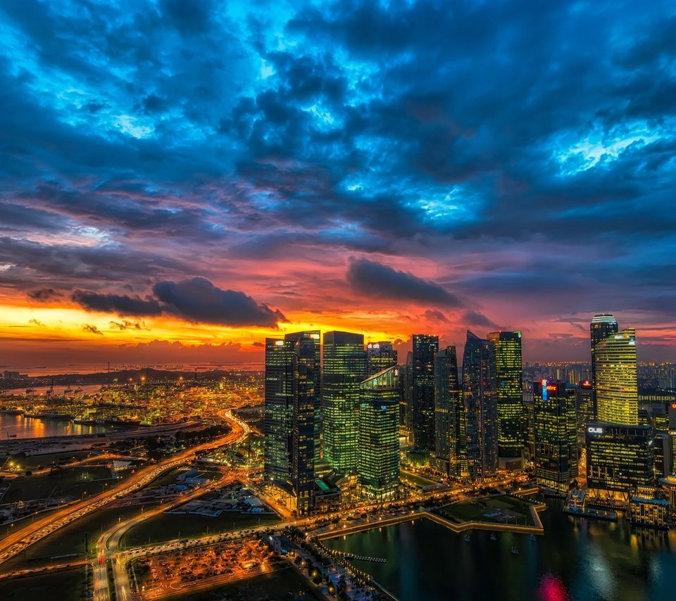 Обои облака, закат, город, небоскребы, мегаполис, сингапур, clouds, sunset, the city, skyscrapers, megapolis, singapore разрешение 3840x2160 Загрузить