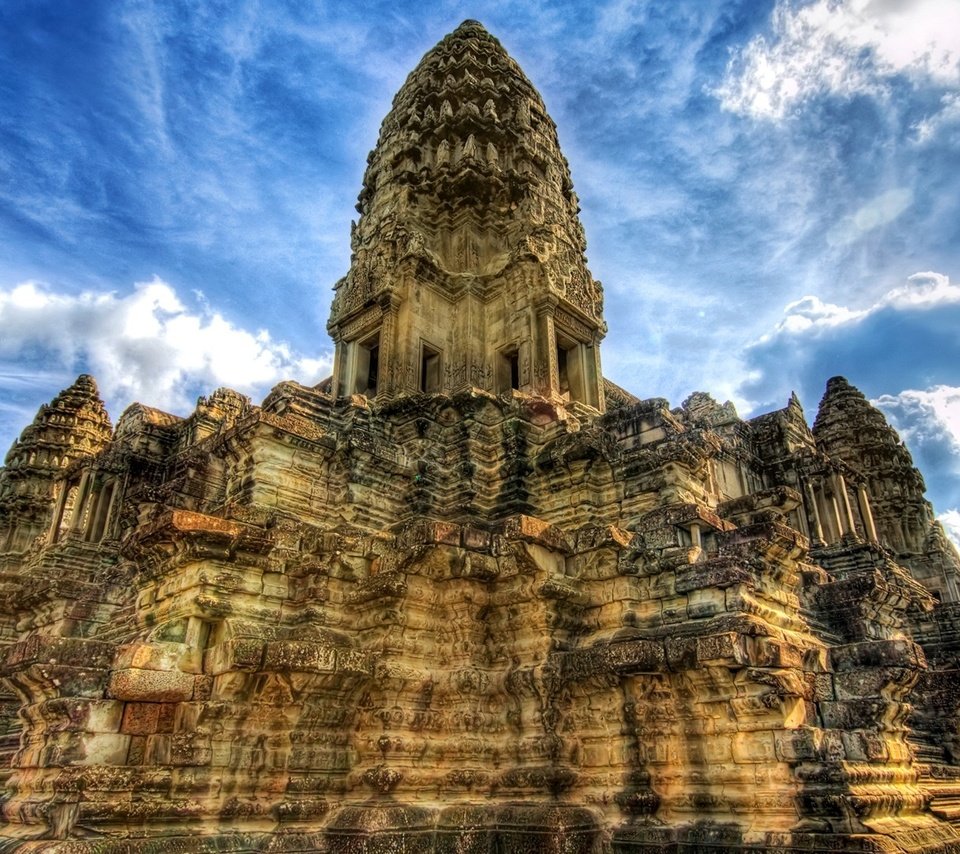 Обои небо, облака, храм, азия, камбоджа, ангкор ват, ангкор, the sky, clouds, temple, asia, cambodia, angkor wat разрешение 1920x1080 Загрузить