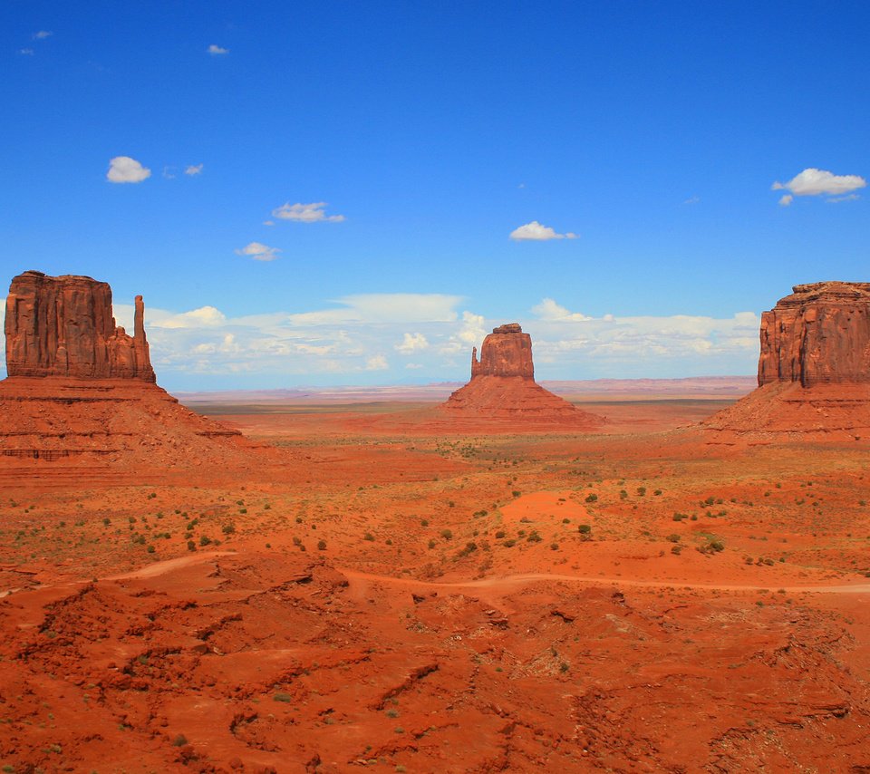 Обои небо, облака, скалы, природа, пейзаж, каньон, долина монументов, the sky, clouds, rocks, nature, landscape, canyon, monument valley разрешение 2560x1600 Загрузить