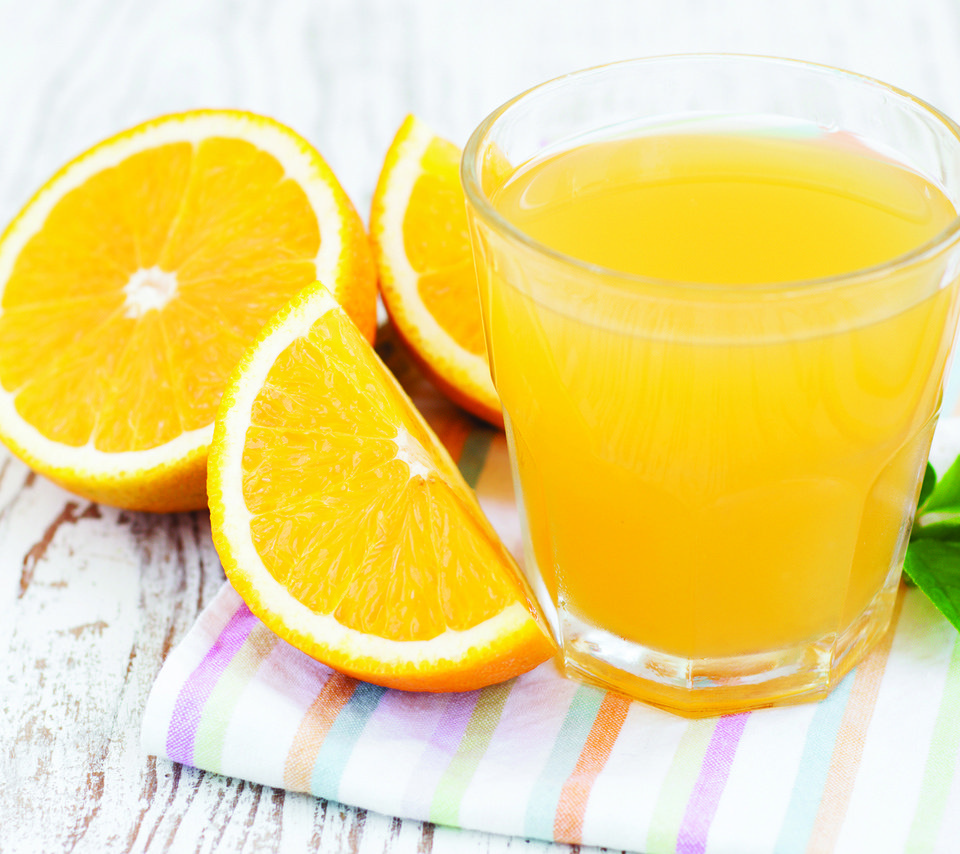 Обои напиток, фрукты, апельсины, стакан, цитрусы, апельсиновый сок, сок, drink, fruit, oranges, glass, citrus, orange juice, juice разрешение 2880x1800 Загрузить