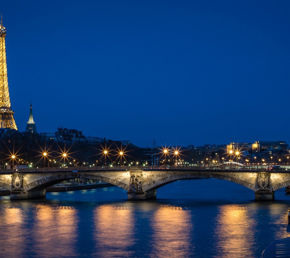 Обои огни, река, мост, город, париж, франция, эйфелева башня, lights, river, bridge, the city, paris, france, eiffel tower разрешение 1920x1080 Загрузить