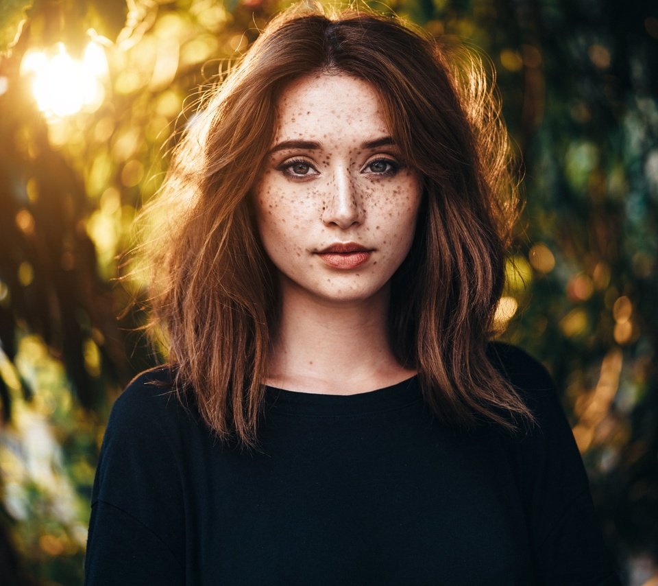 Обои девушка, взгляд, волосы, лицо, веснушки, felix barjou, girl, look, hair, face, freckles разрешение 2048x1366 Загрузить