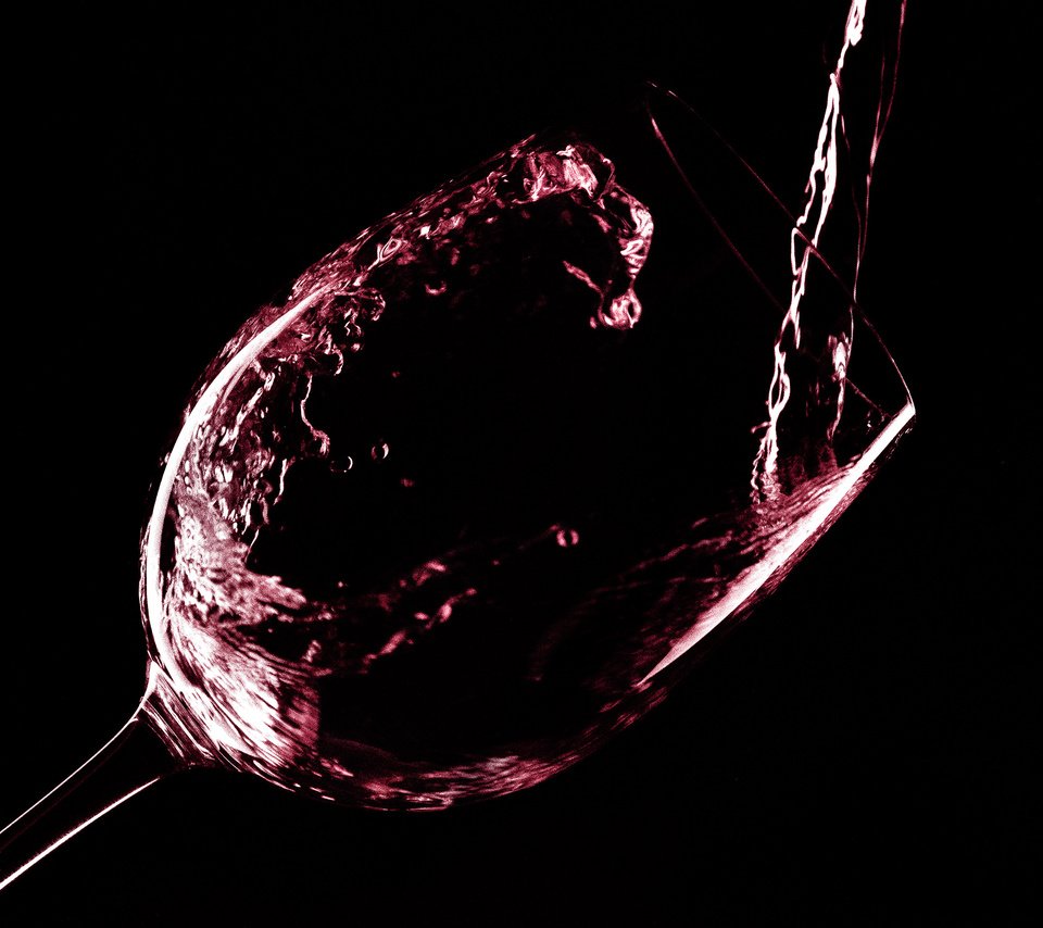 Обои бокал, черный фон, вино, glass, black background, wine разрешение 2560x1920 Загрузить