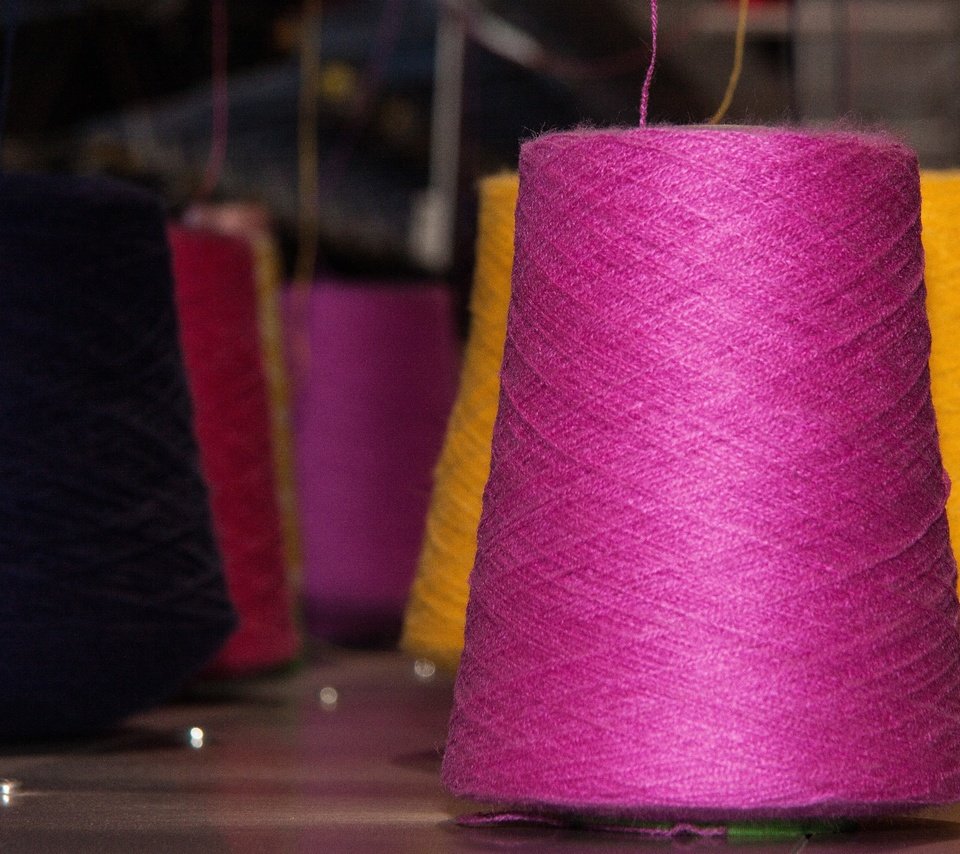 Обои разноцветные, нитки, пряжа, colorful, thread, yarn разрешение 4752x3168 Загрузить