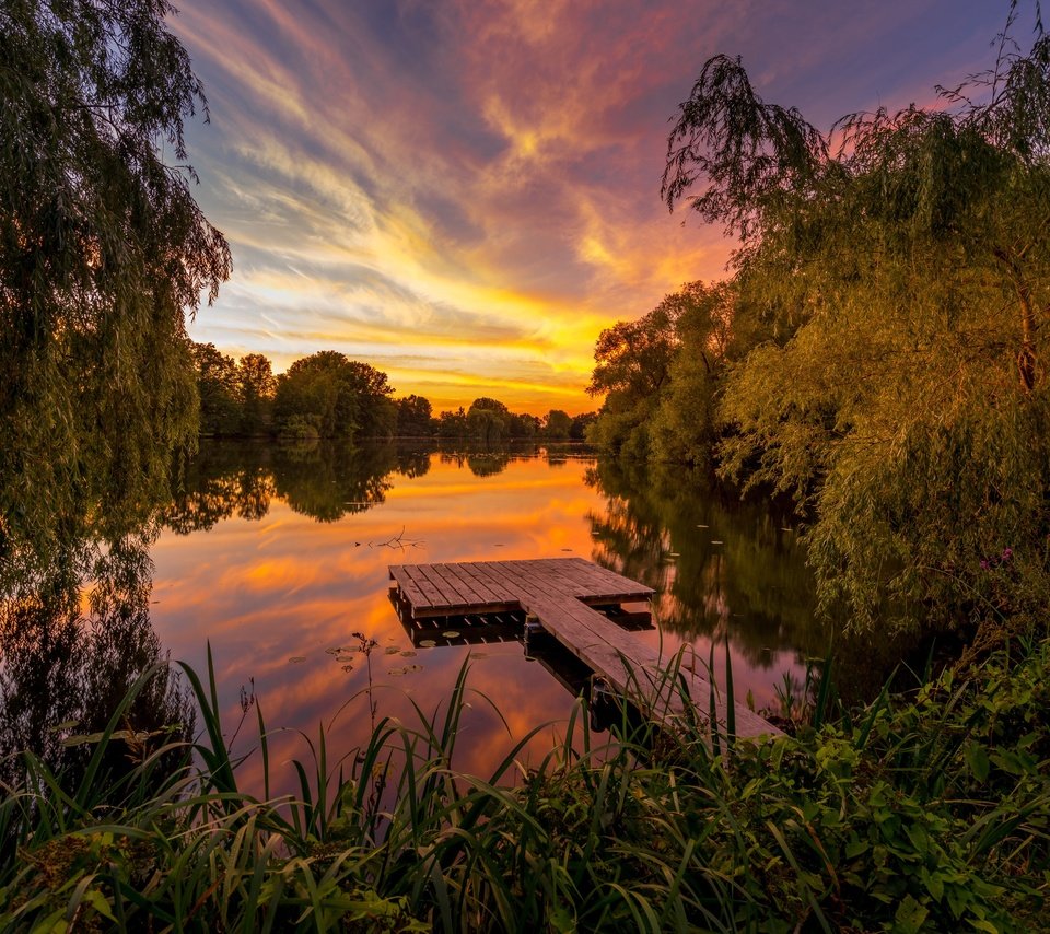 Обои деревья, озеро, закат, германия, мостки, trees, lake, sunset, germany, bridges разрешение 5038x3180 Загрузить