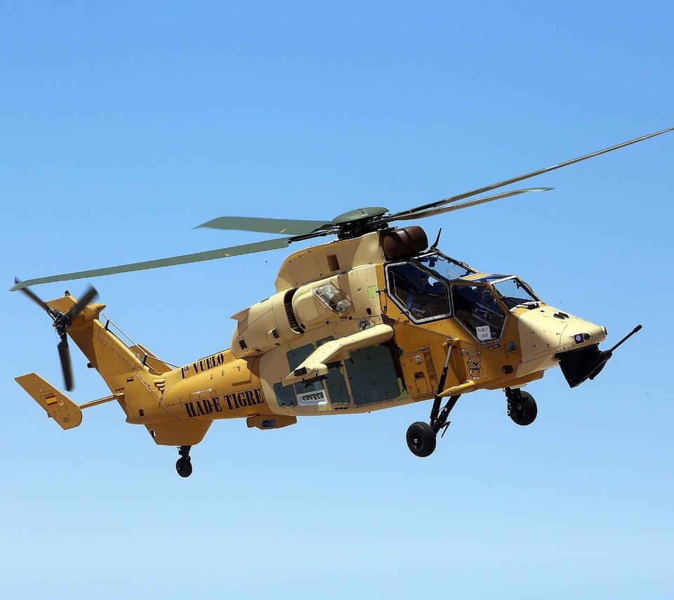 Обои небо, авиация, вертолет, eurocopter tiger, attack helicopter, the sky, aviation, helicopter разрешение 5472x3644 Загрузить