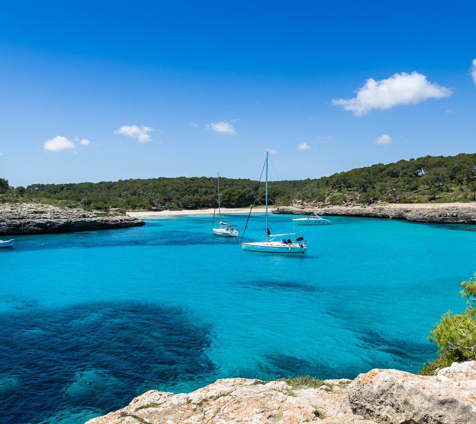 Обои скалы, море, яхты, rocks, sea, yachts разрешение 4139x2754 Загрузить