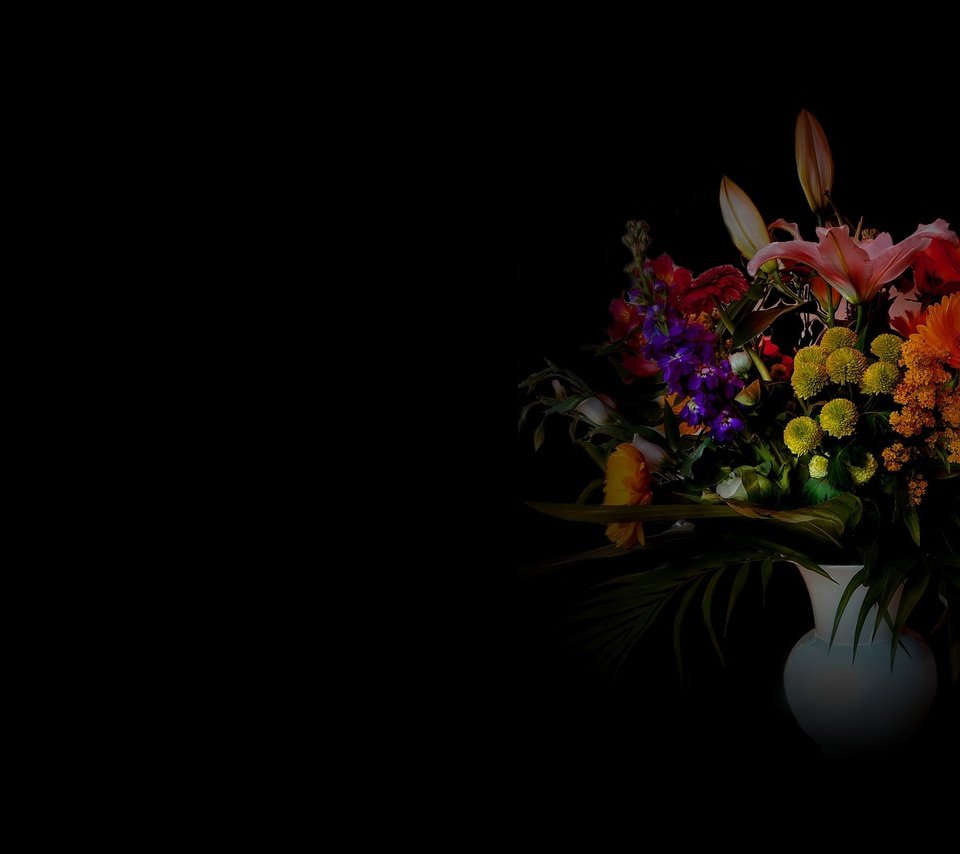Обои цветы, фон, букет, ваза, flowers, background, bouquet, vase разрешение 2048x1270 Загрузить