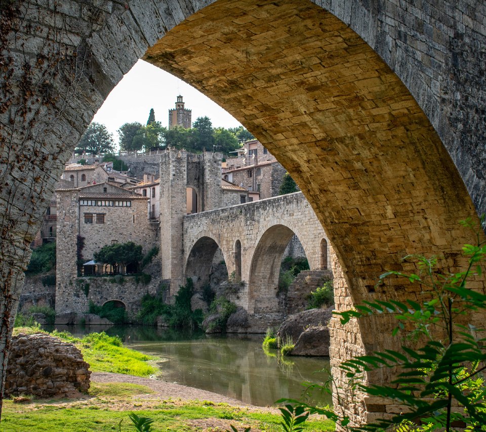 Обои besalú
catalunya, besalú
catalunya разрешение 6000x4000 Загрузить