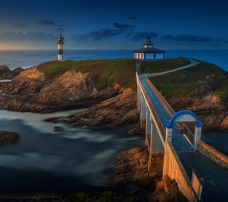 Обои море, маяк, мост, остров, береговая линия, galicia, isla-pancha, sea, lighthouse, bridge, island, coastline, isla pancha разрешение 2048x1152 Загрузить