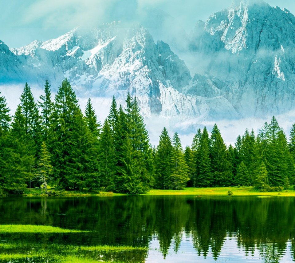 Обои деревья, озеро, горы, природа, лес, туман, trees, lake, mountains, nature, forest, fog разрешение 7680x4320 Загрузить