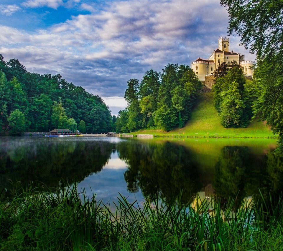 Обои облака, деревья, озеро, природа, пейзаж, замок, хорватия, clouds, trees, lake, nature, landscape, castle, croatia разрешение 3000x1987 Загрузить