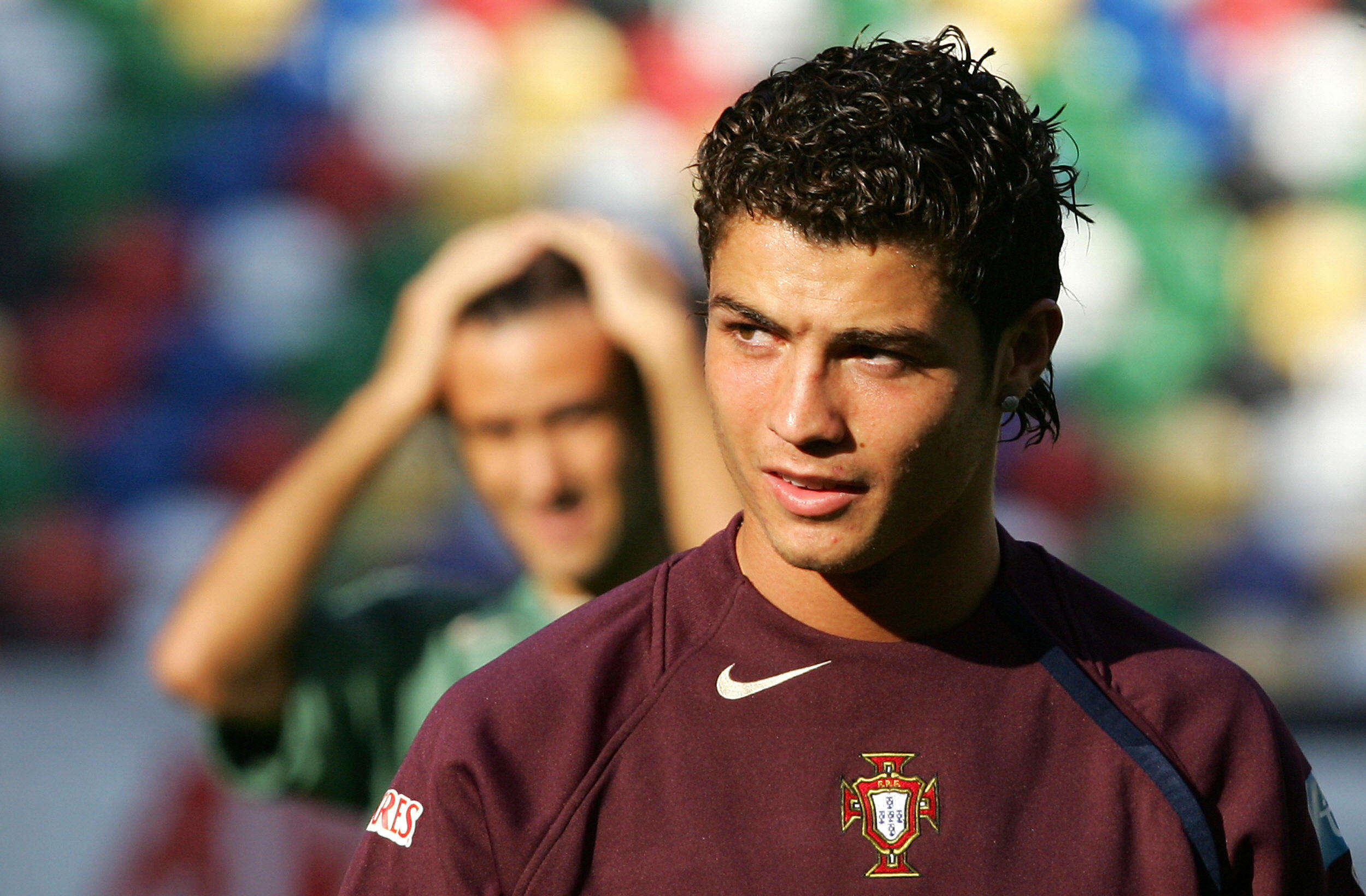 Обои футбол, роналдо, португалия, спортсмен, football, ronaldo, portugal, athlete разрешение 2500x1640 Загрузить