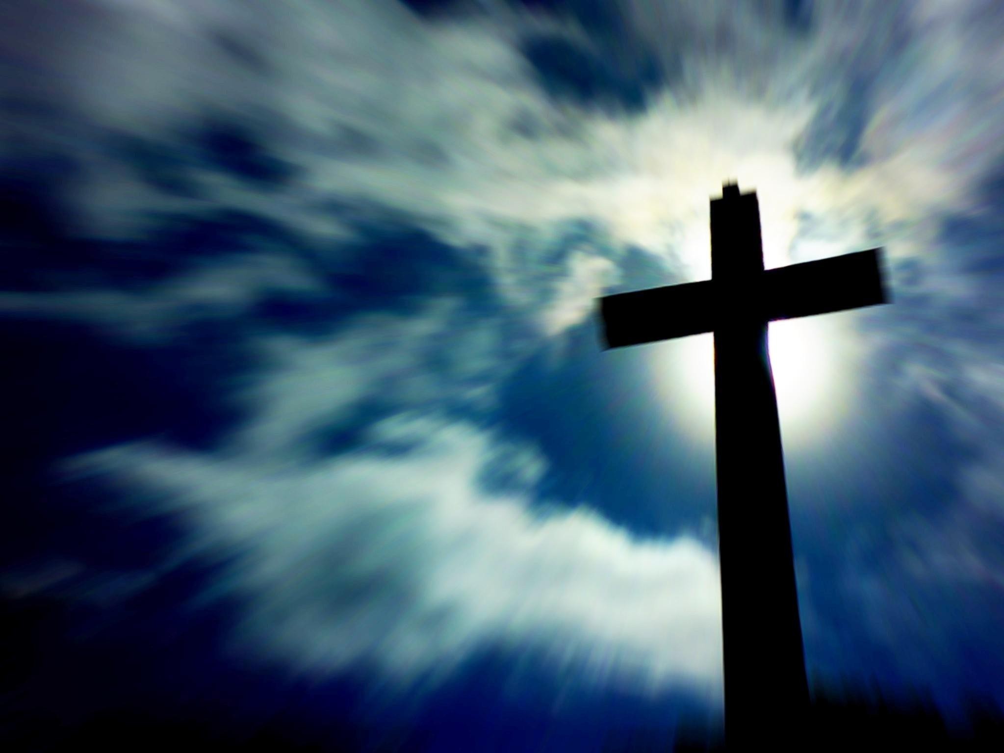 Христианские картинки. Крест. Крест обои. Крест на фоне неба. Крест свет.