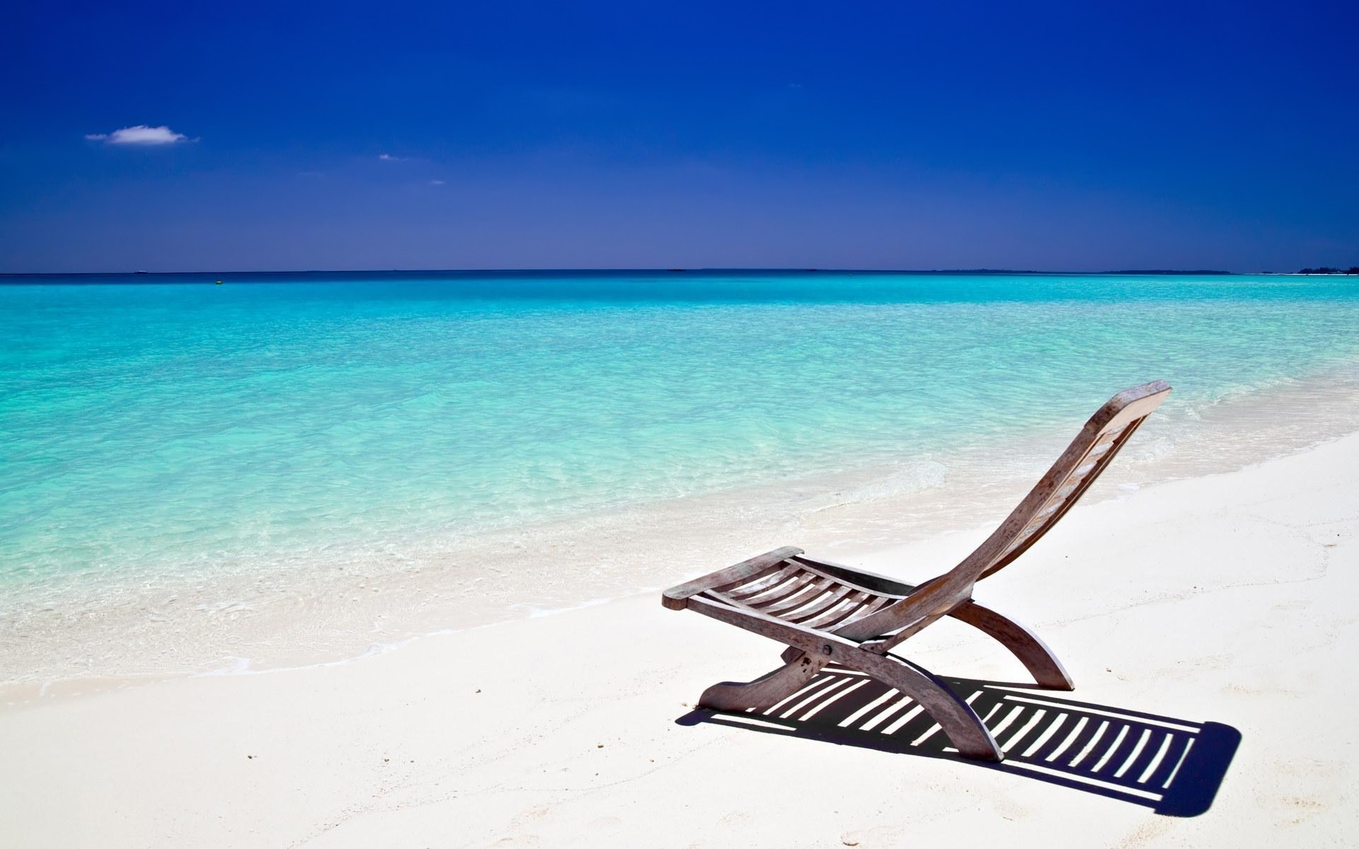 Кресла на пляже загрузить