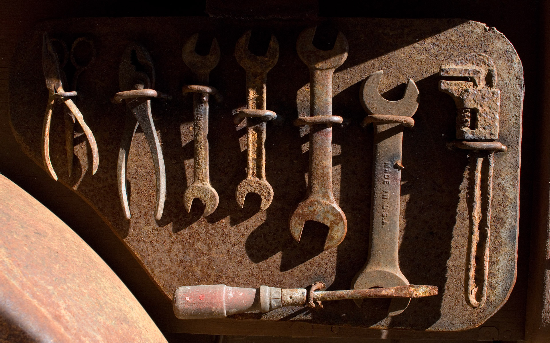 Обои инструменты, ржавчина, ключи, crafts, craftsman, tools, rust, keys разрешение 1920x1200 Загрузить