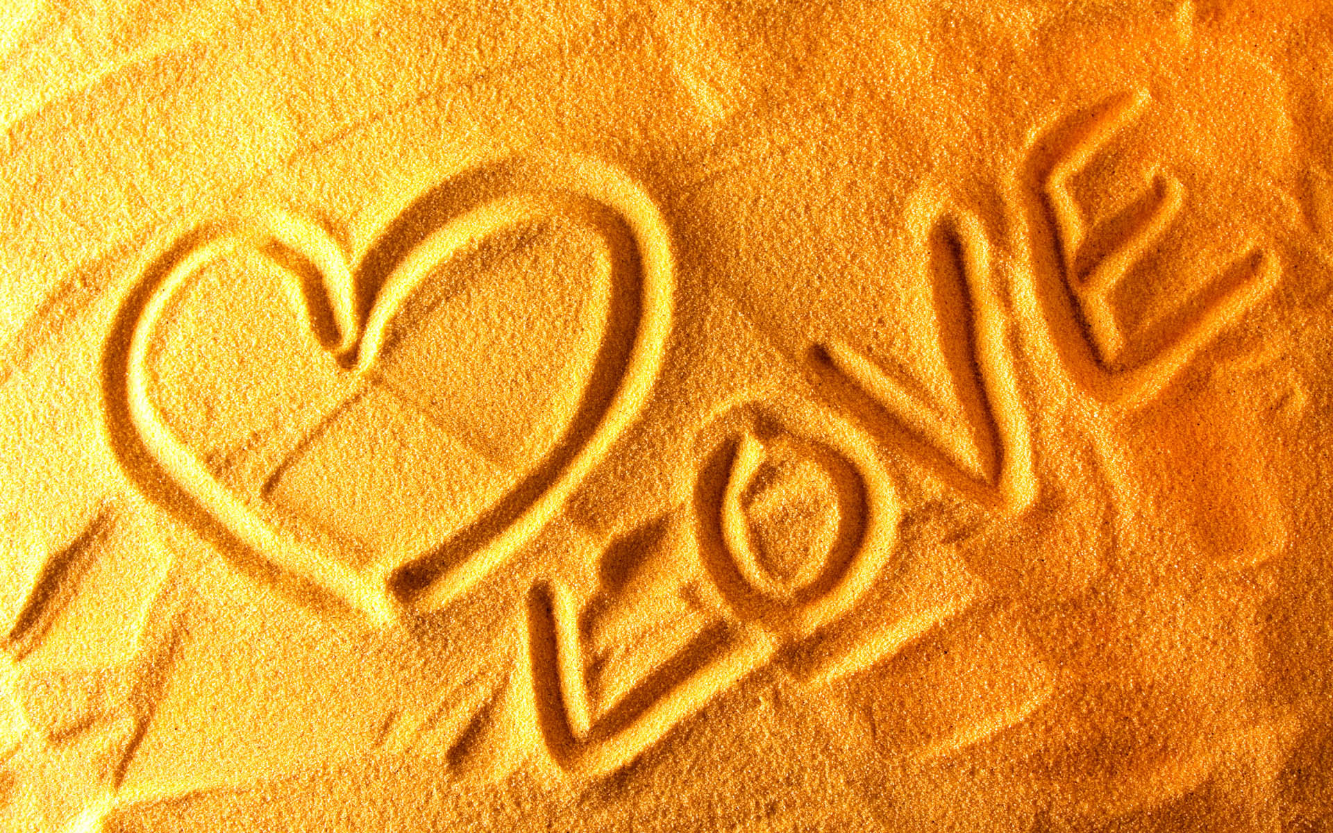 Надпись я тебя люблю на песке бесплатно