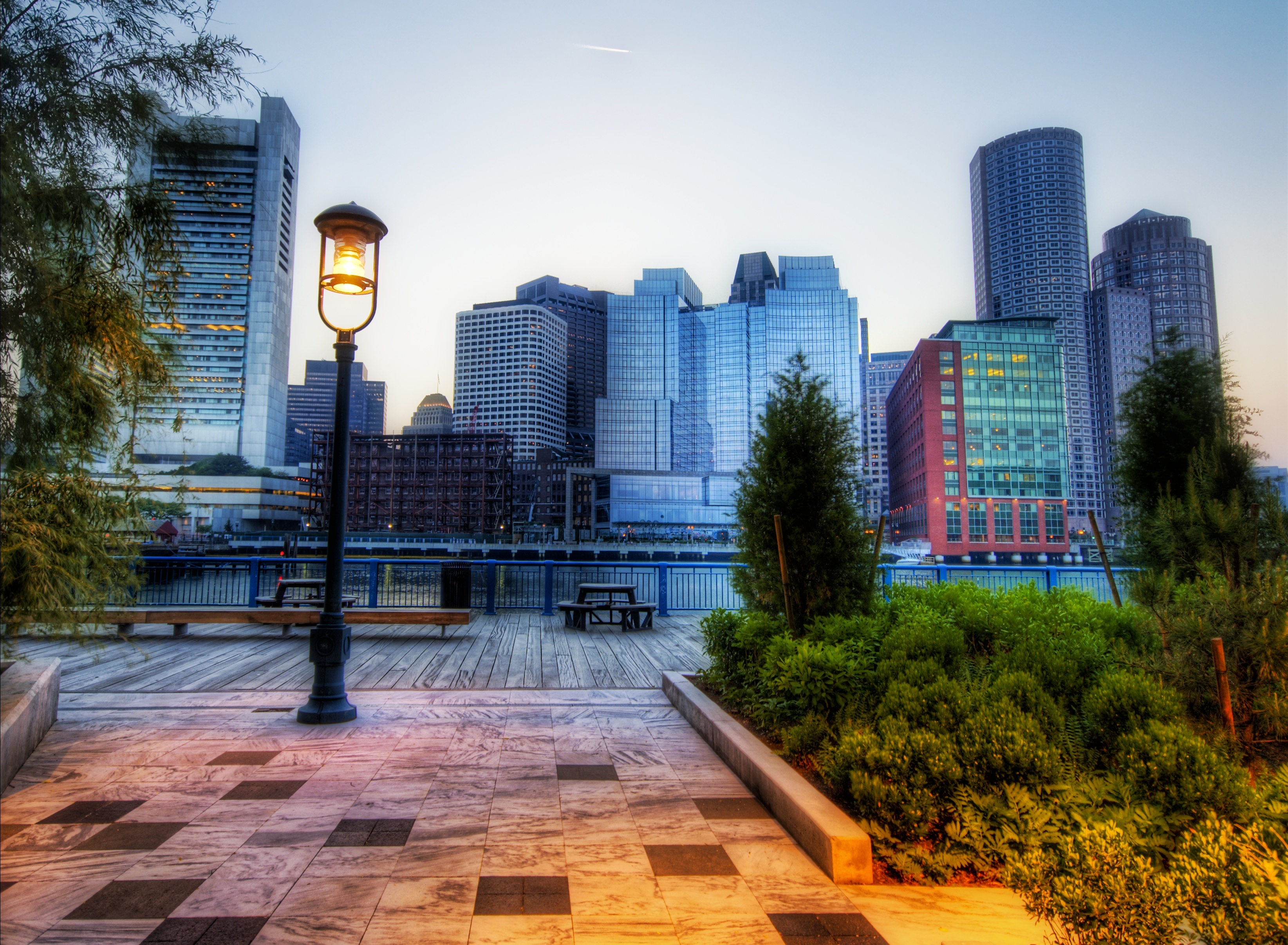 Бостон газон ночь фонари загрузить