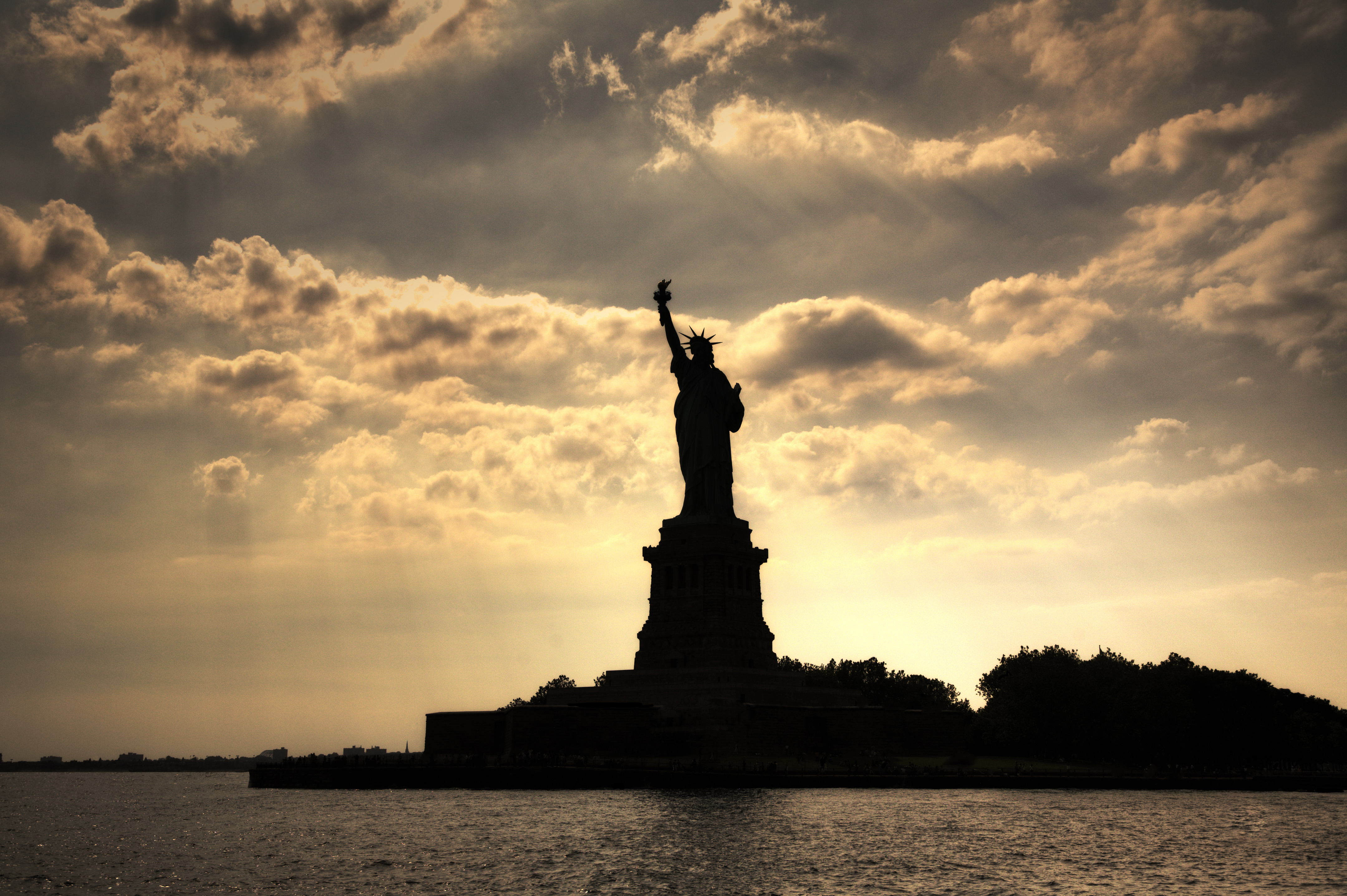 Обои нью-йорк, статуя свободы, statue of liberty, нью - йорк, new york, the statue of liberty разрешение 4320x2874 Загрузить