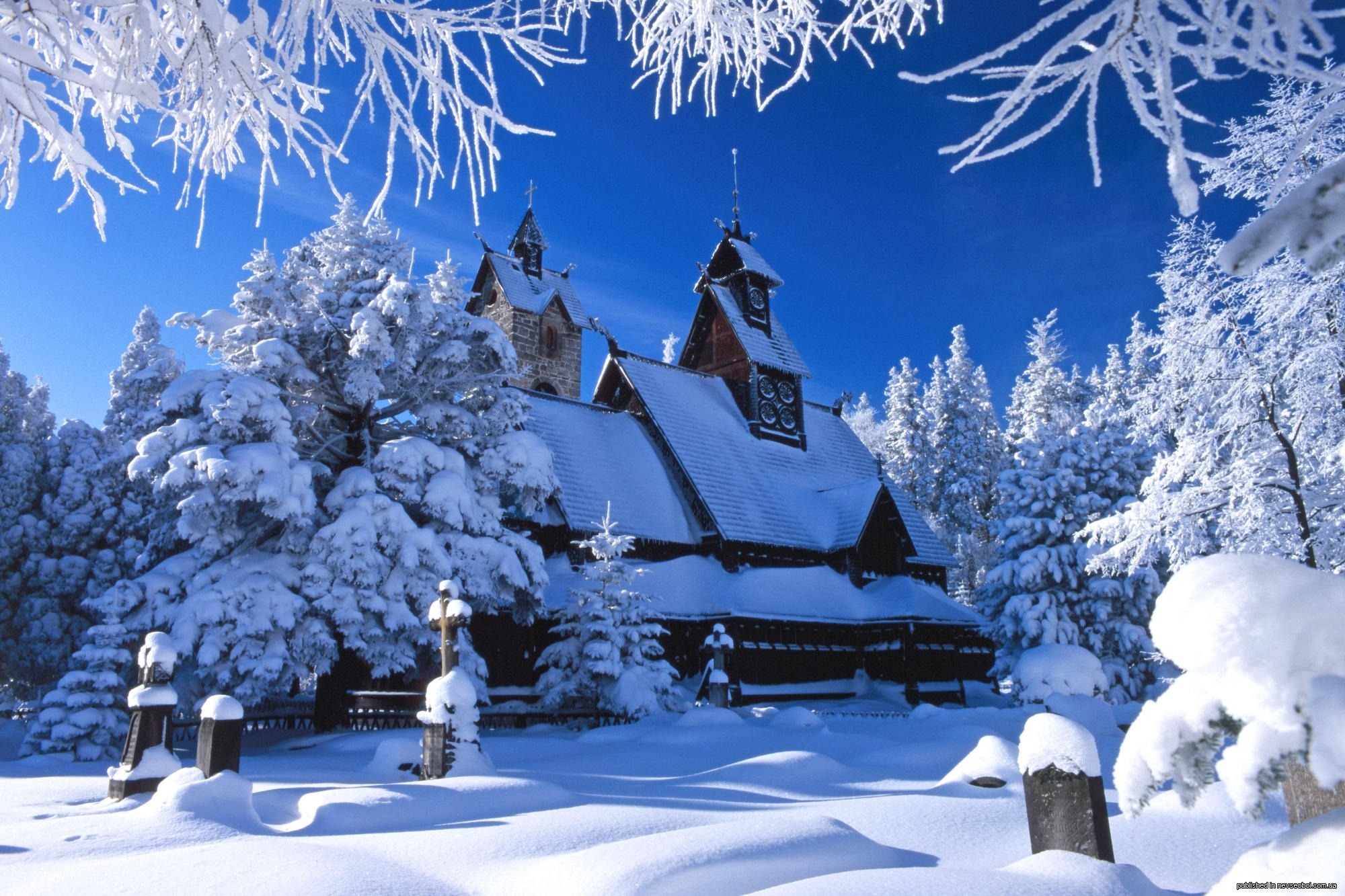 Обои снег, зима, дом, snow, winter, house разрешение 2000x1333 Загрузить