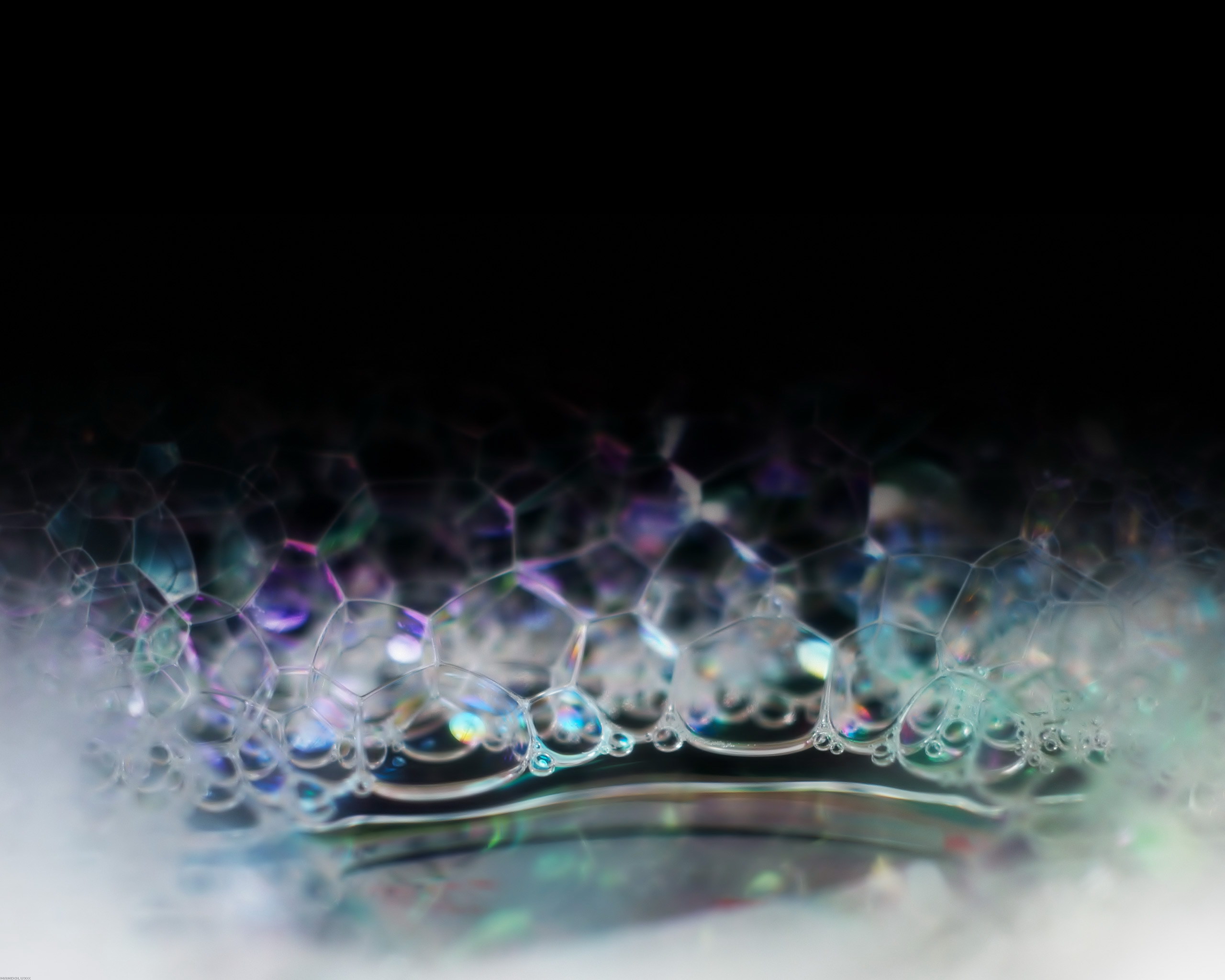 Обои пузыри, блики, пена, крупным планом, bubbles, glare, foam, closeup разрешение 2560x2048 Загрузить