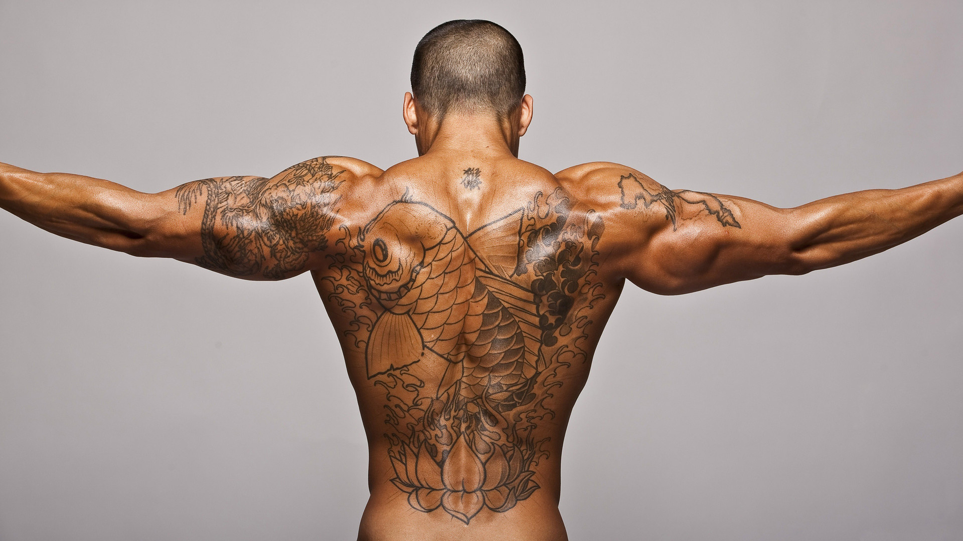 Обои тату, мужчина, рыба, мышцы, красивое тату, tattoo, male, fish, muscle, beautiful tattoo разрешение 1920x1080 Загрузить