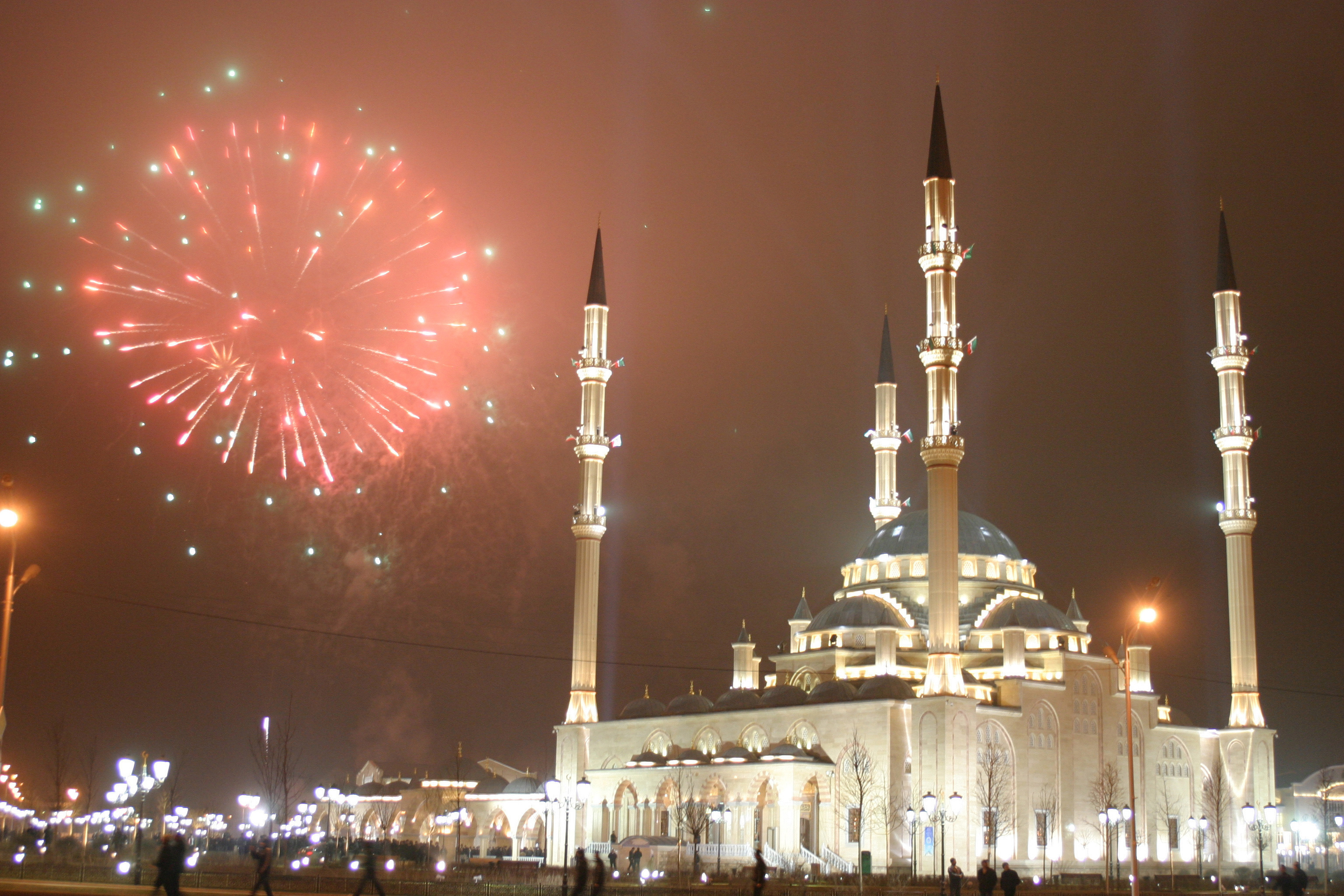Мусульманский год 2023. Чечня мечеть сердцемасулман. Мечеть в Грозном. 3д мечеть сердце Чечни. Мечеть пророка Мухаммеда Грозный сердце Чечни фото.