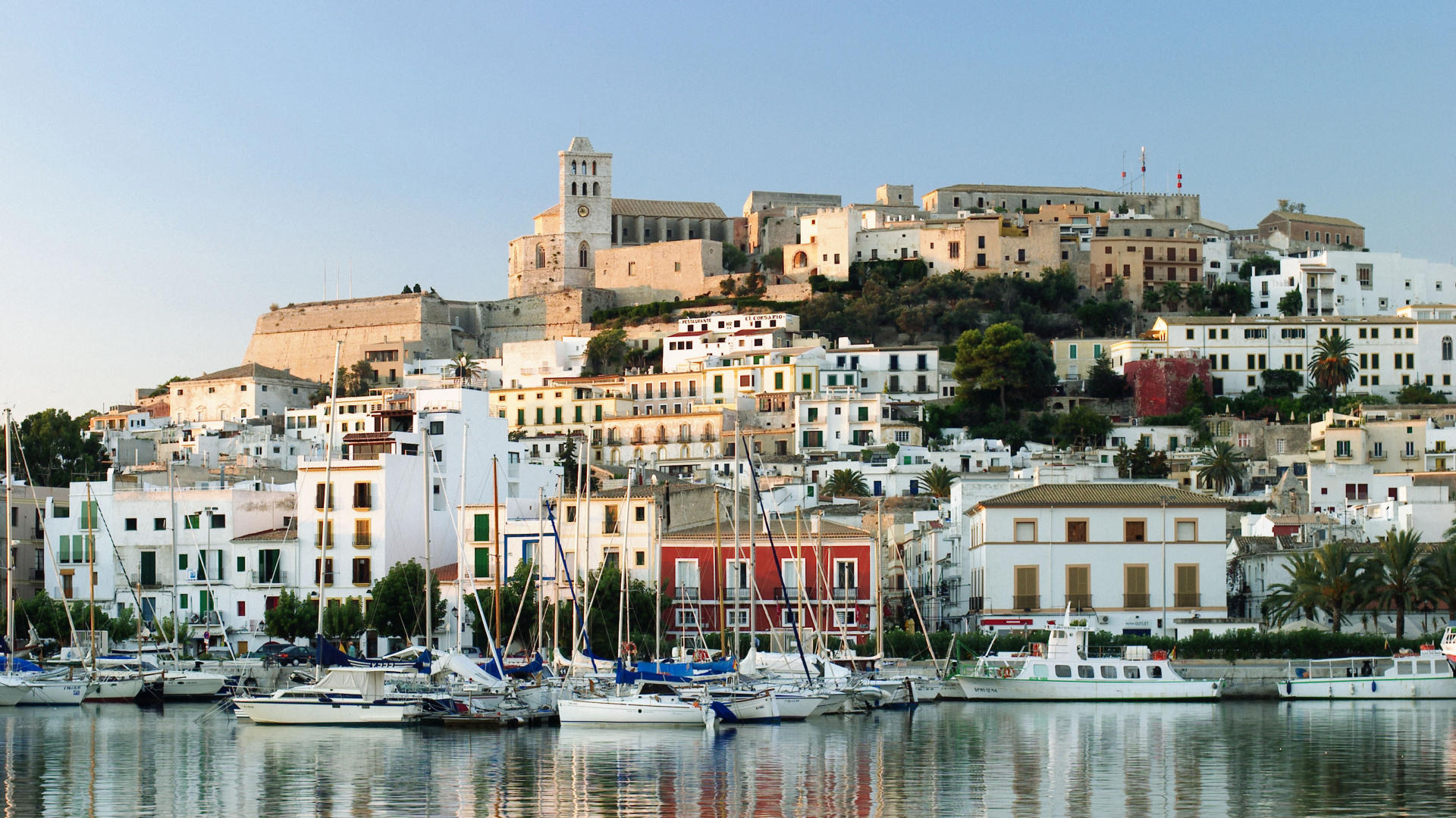 Casares, Spain загрузить