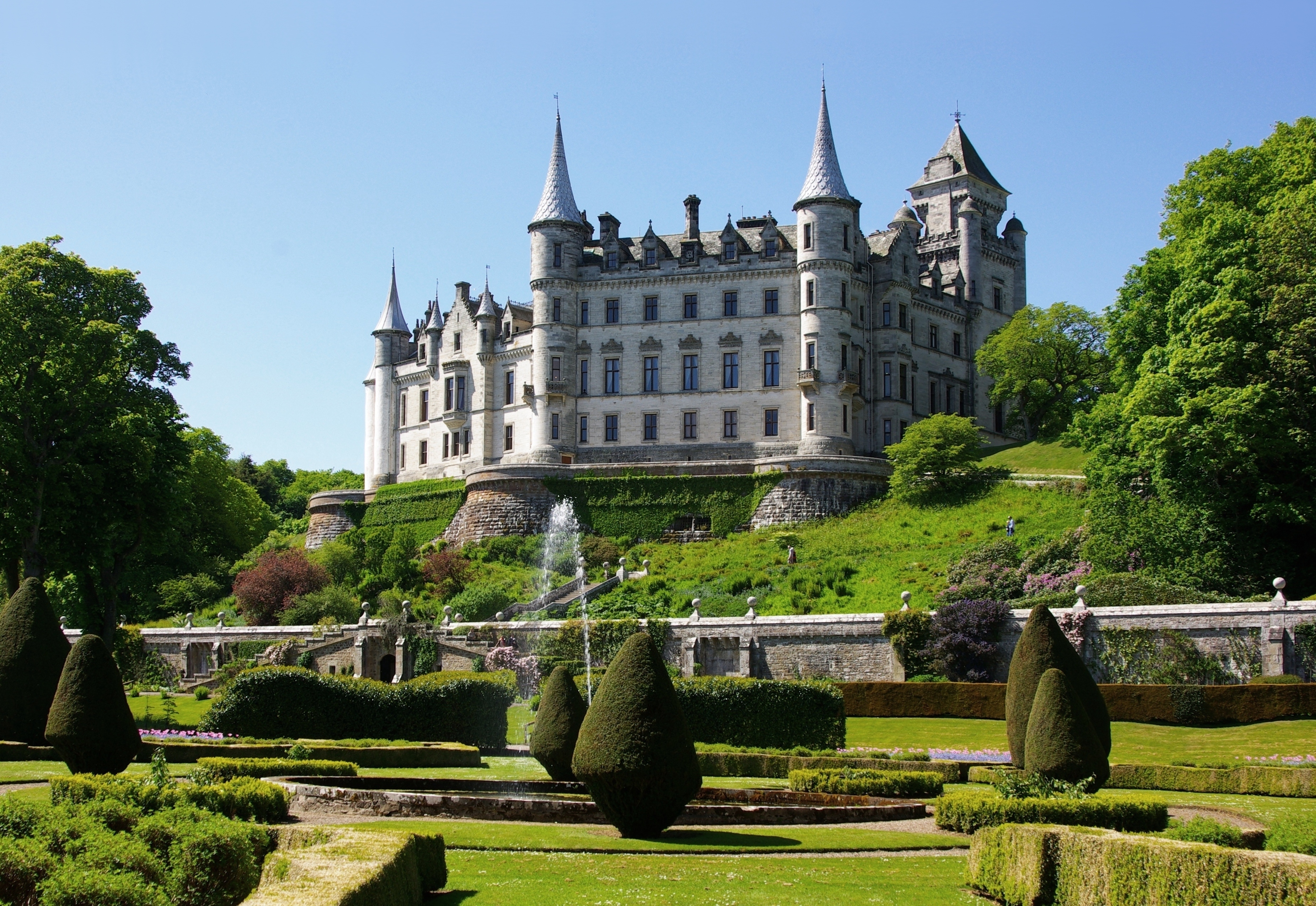 Замок Инверари Шотландия газон бесплатно