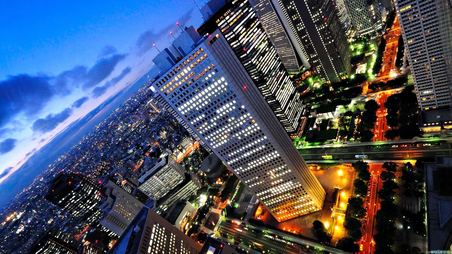 Ночной Токио многоэтажки
