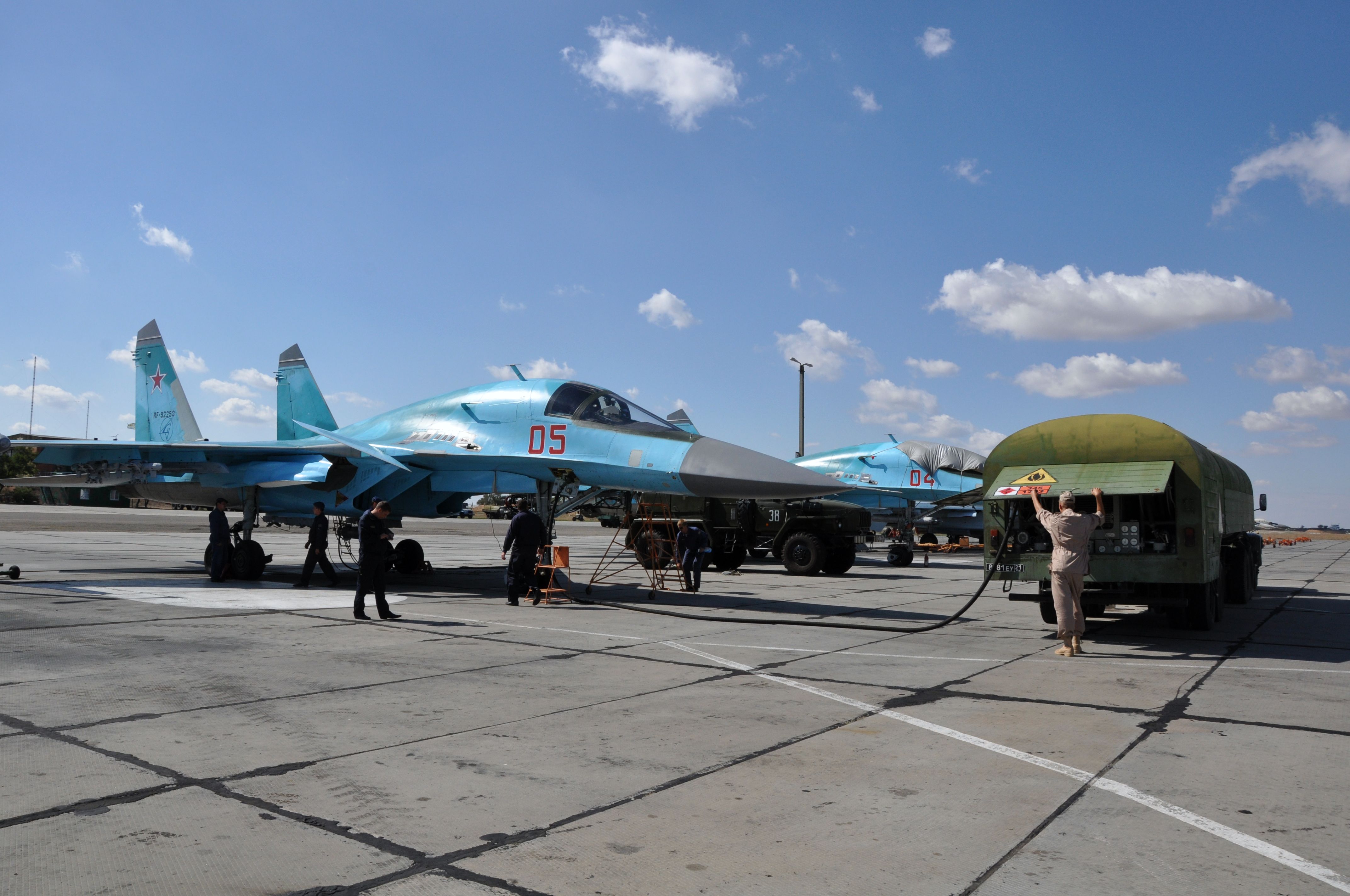 Обои бомбардировщик, су 34, заправка, bomber, su 34, dressing разрешение 4288x2848 Загрузить