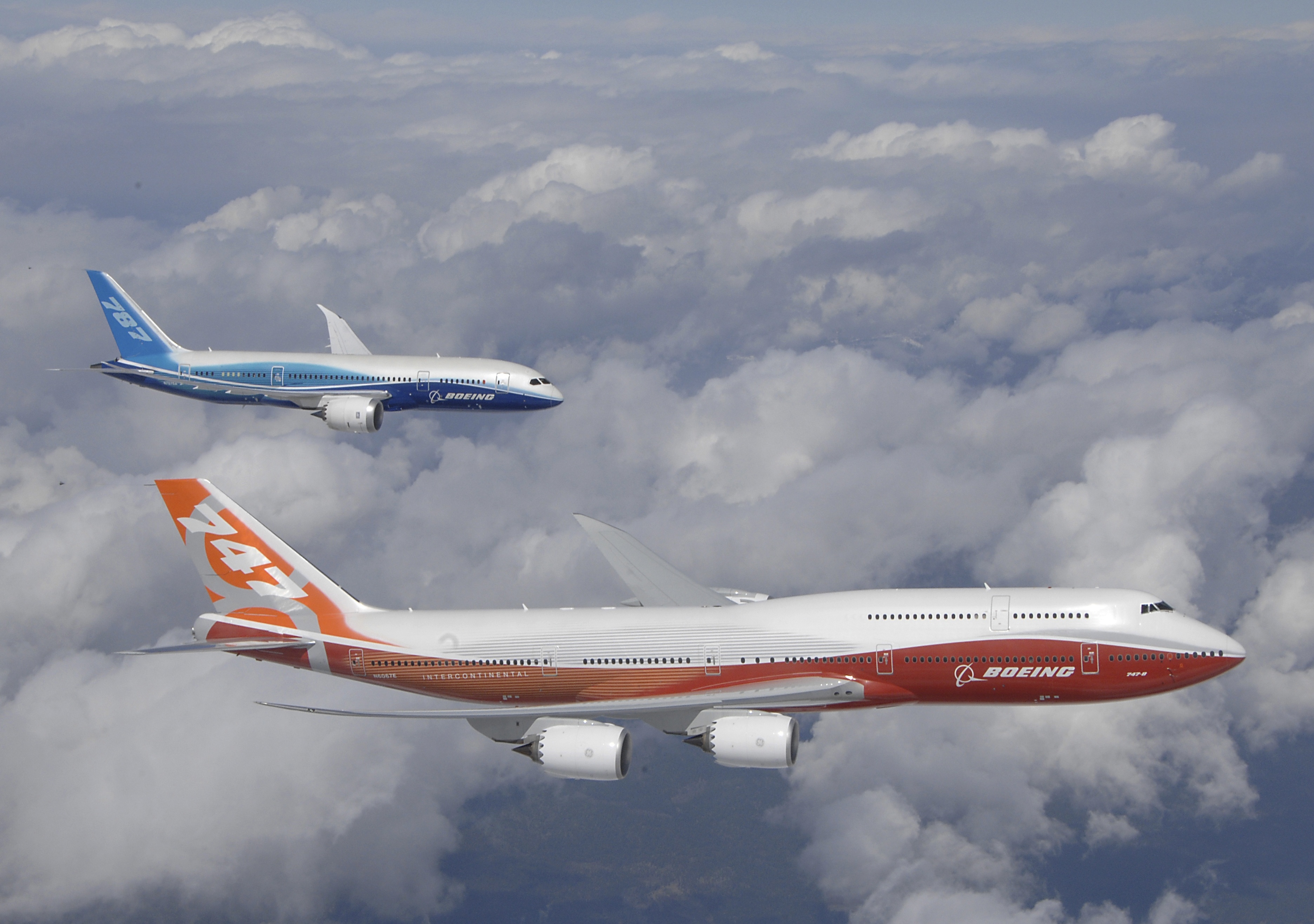 Flight boeing. Пассажирский самолет Боинг 747. Авиалайнер Боинг 747. Боинг 747-8. Боинг 747 Дримлайнер.