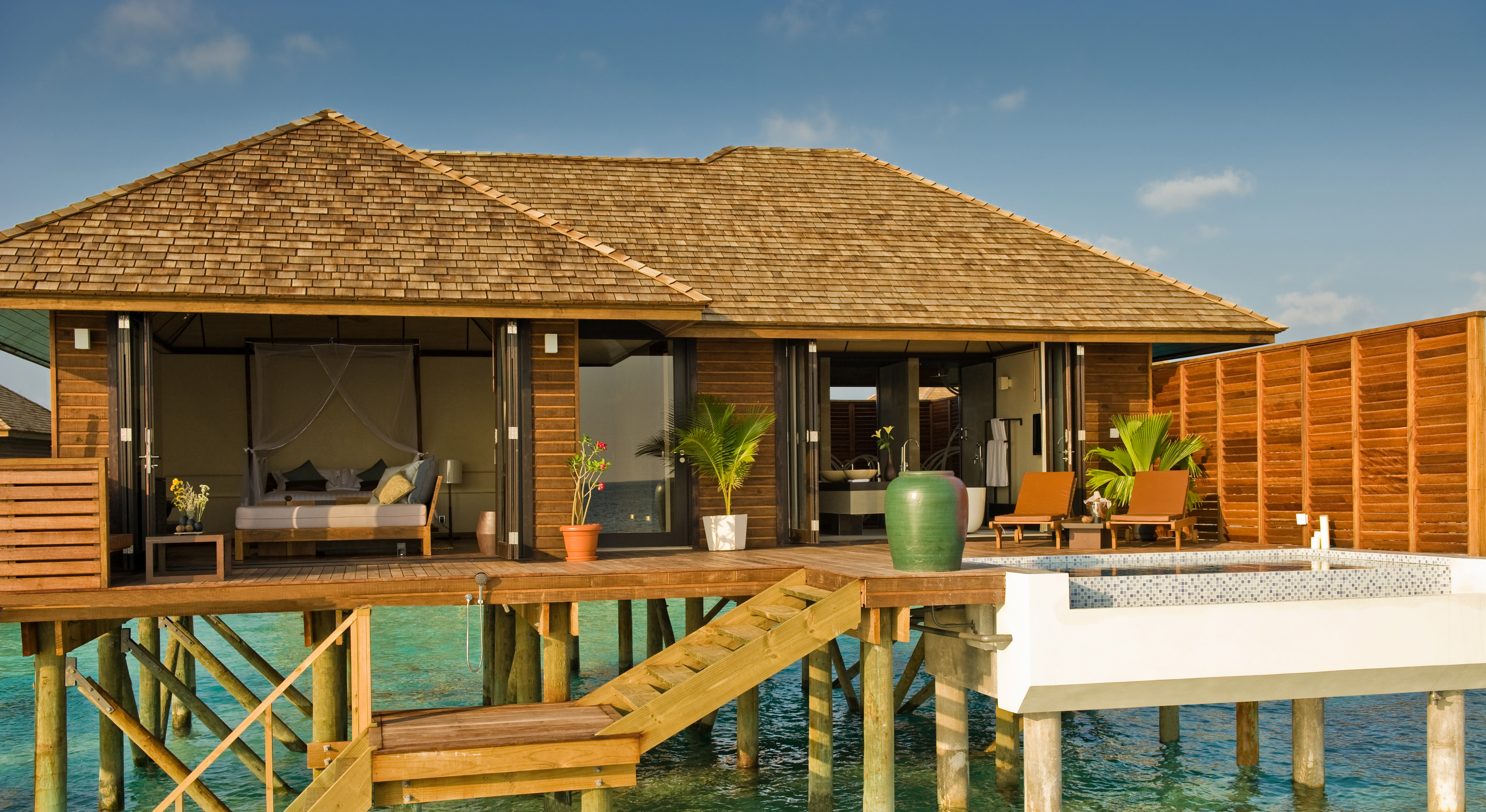 Lily Beach Resort Spa 5 Мальдивы