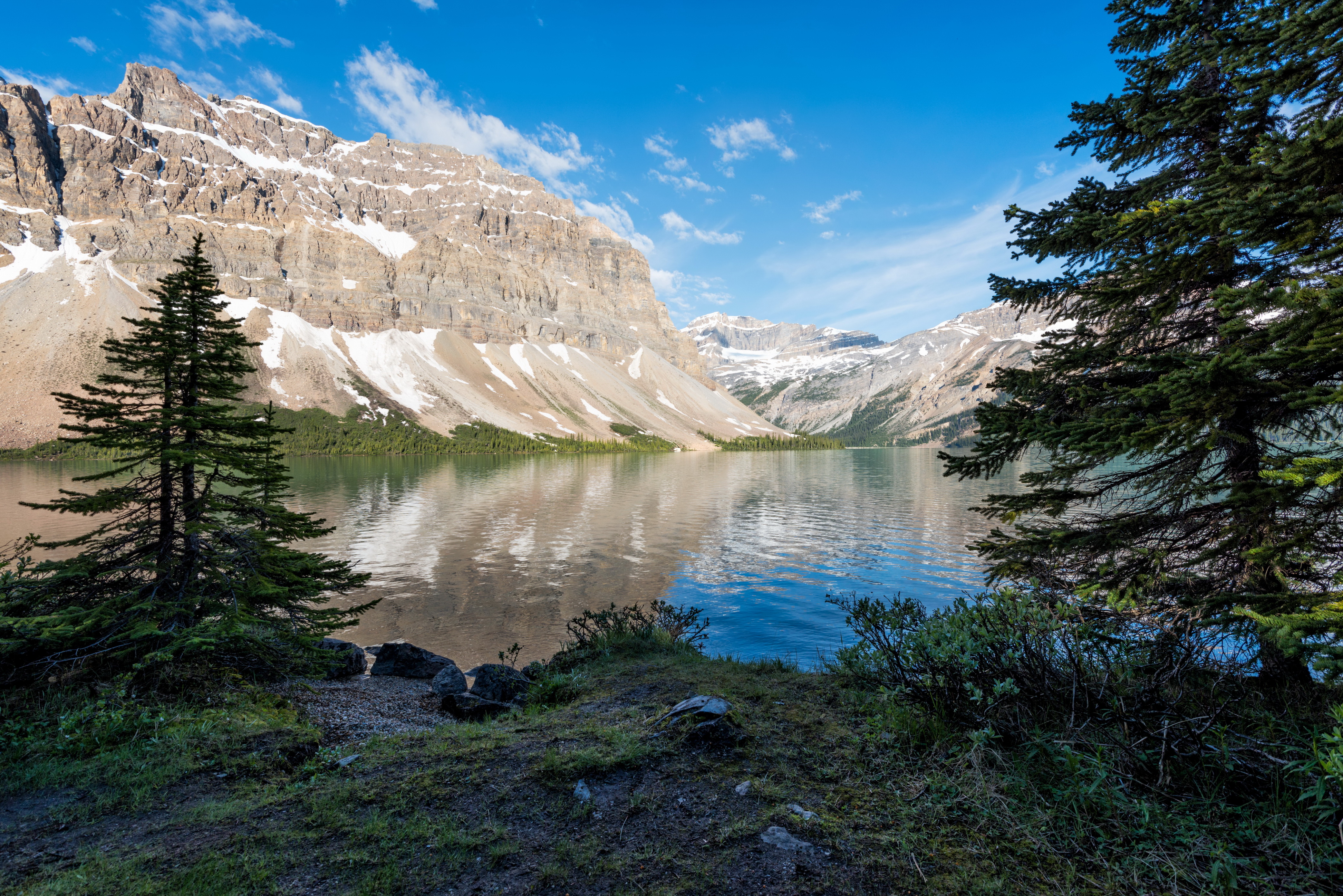 Обои деревья, озеро, горы, trees, lake, mountains разрешение 4168x2782 Загрузить