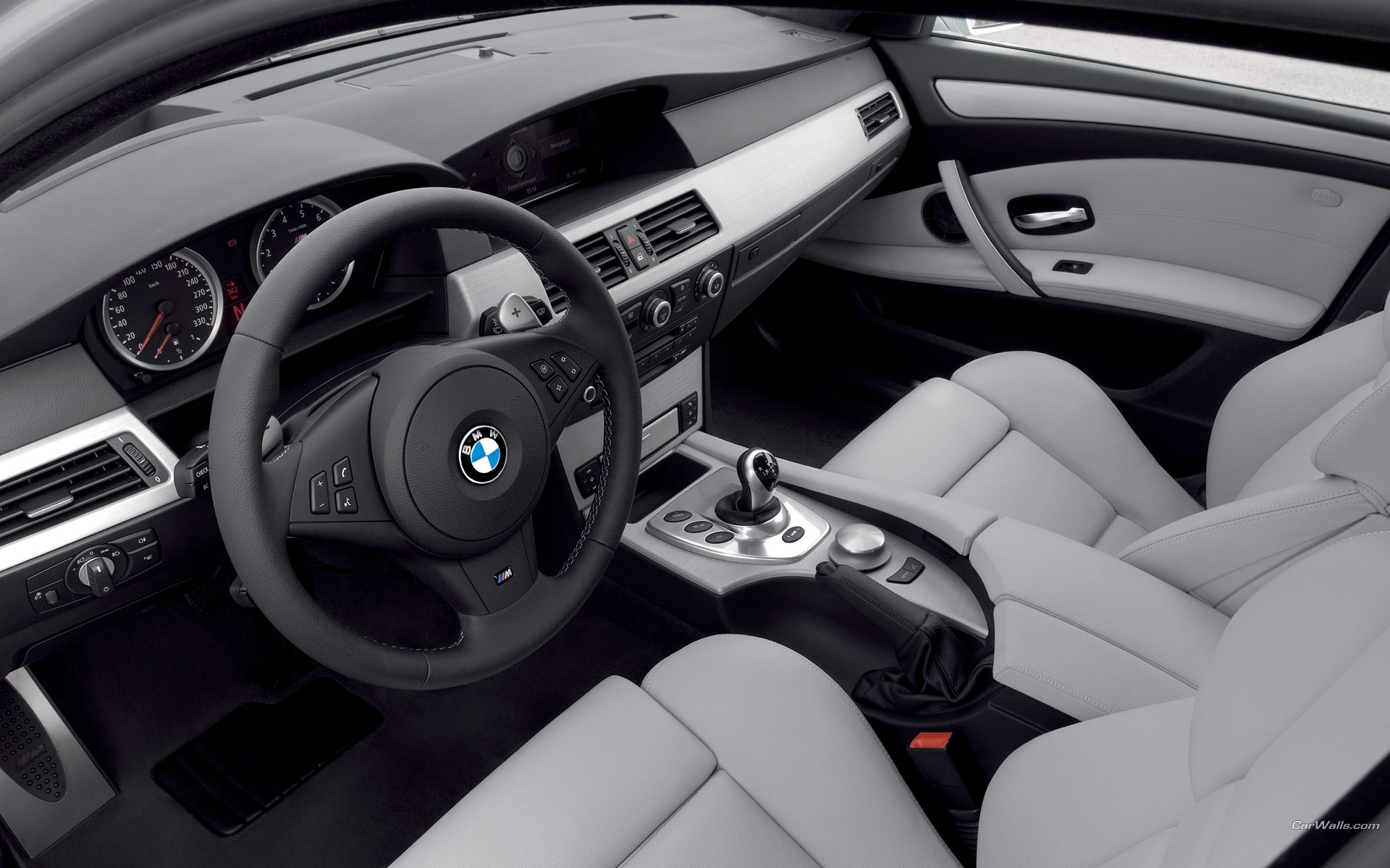 BMW M5 салон без смс