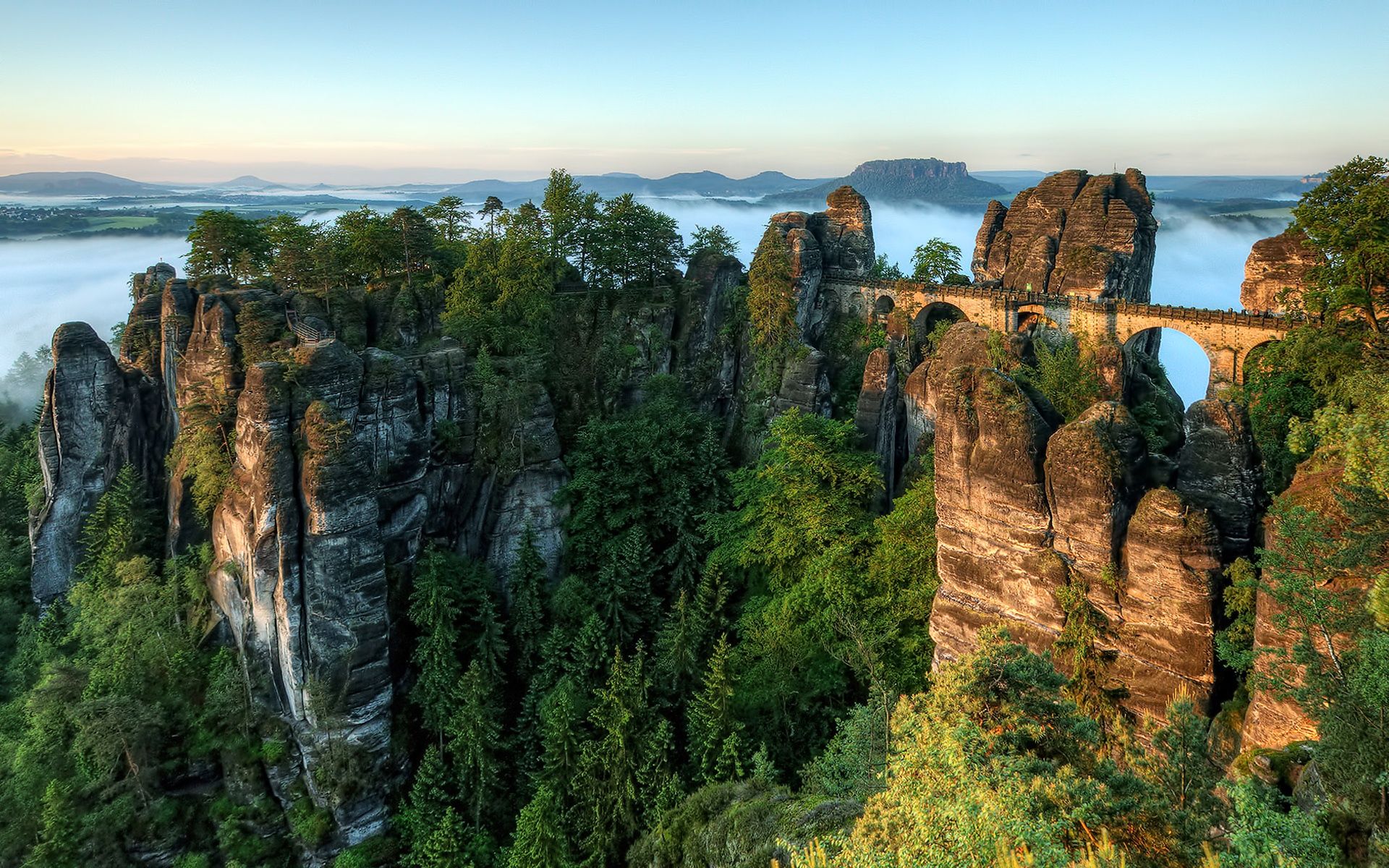 Эльбские песчаниковые горы