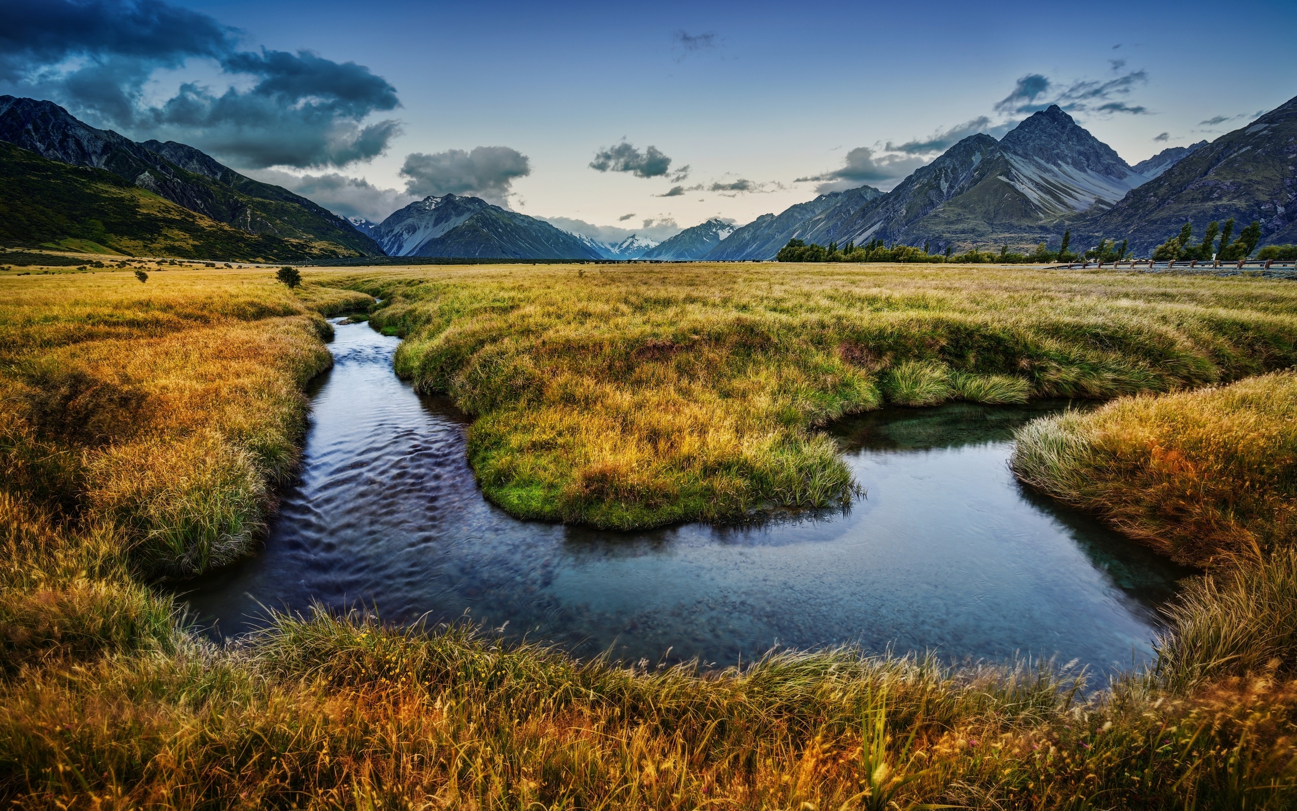 Обои горы, речка, новая зеландия, луга, mountains, river, new zealand, meadows разрешение 2560x1600 Загрузить