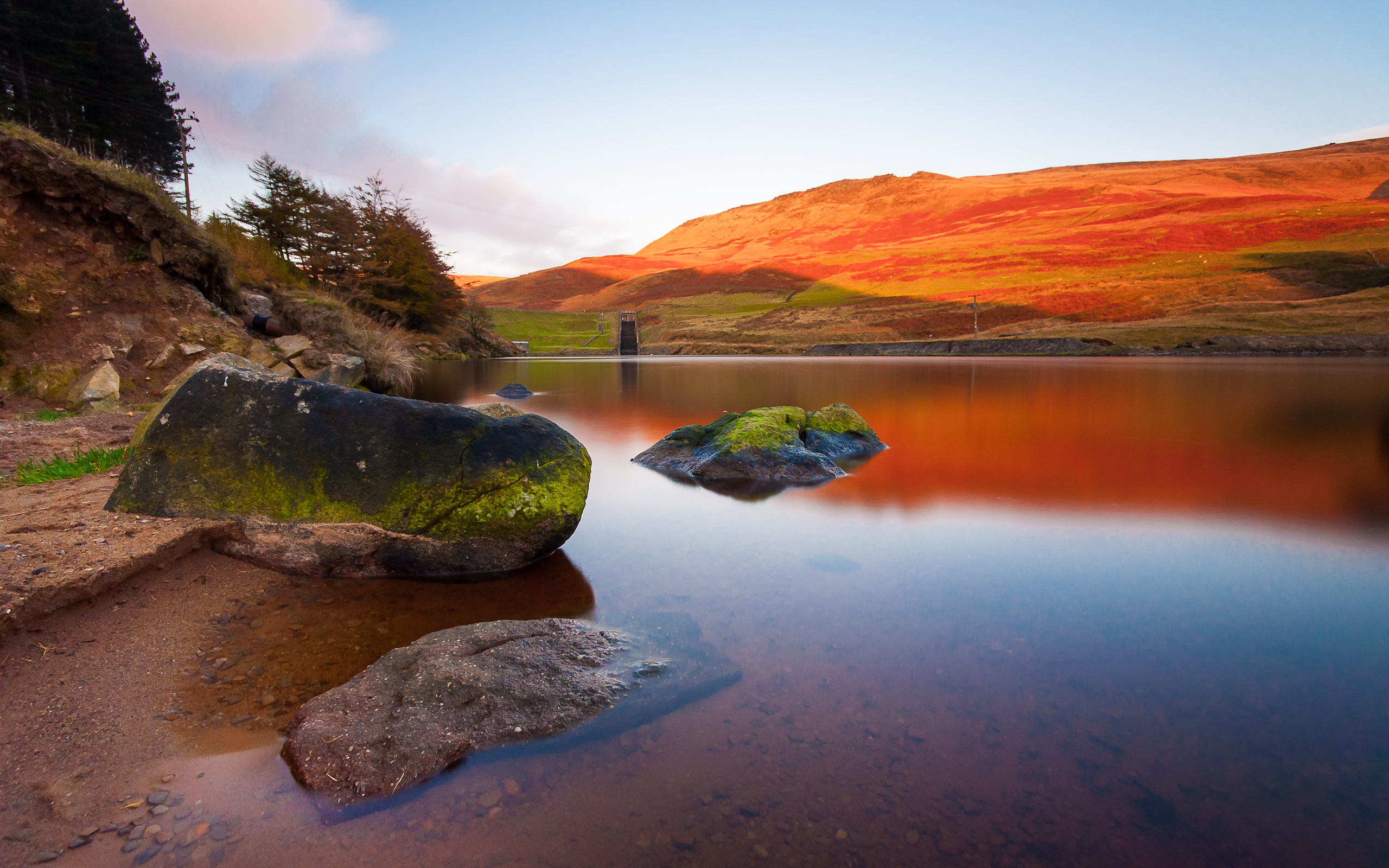 Обои вода, камни, англия, peak district national park, национальный парк пик-дистрикт, шеффилд, пик-дистрикт, peak district, water, stones, england, the peak district national park, national park peak district, sheffield, the peak district разрешение 2560x1600 Загрузить